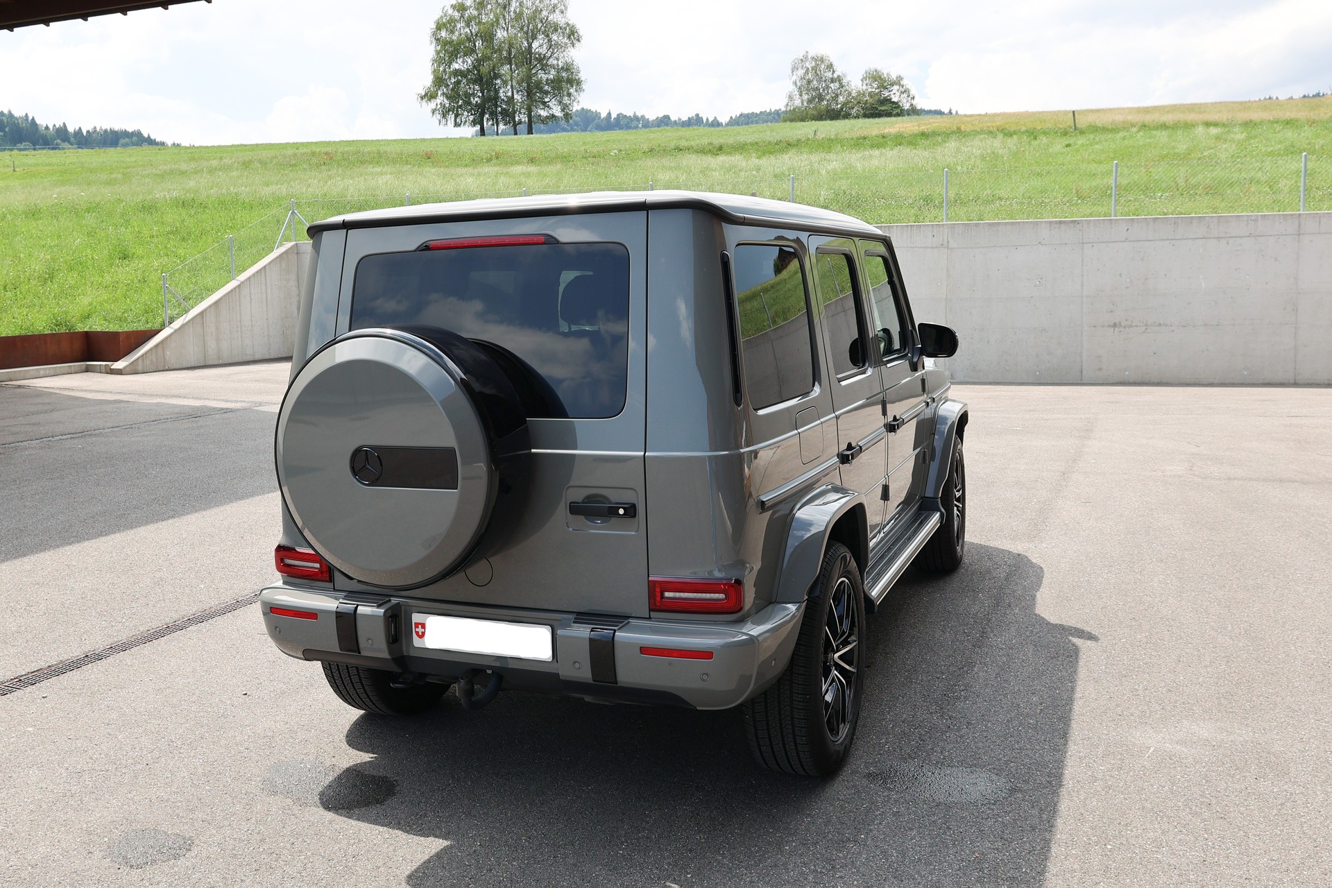MERCEDES-BENZ G 350 d AMG Line 9G-Tronic-image-7