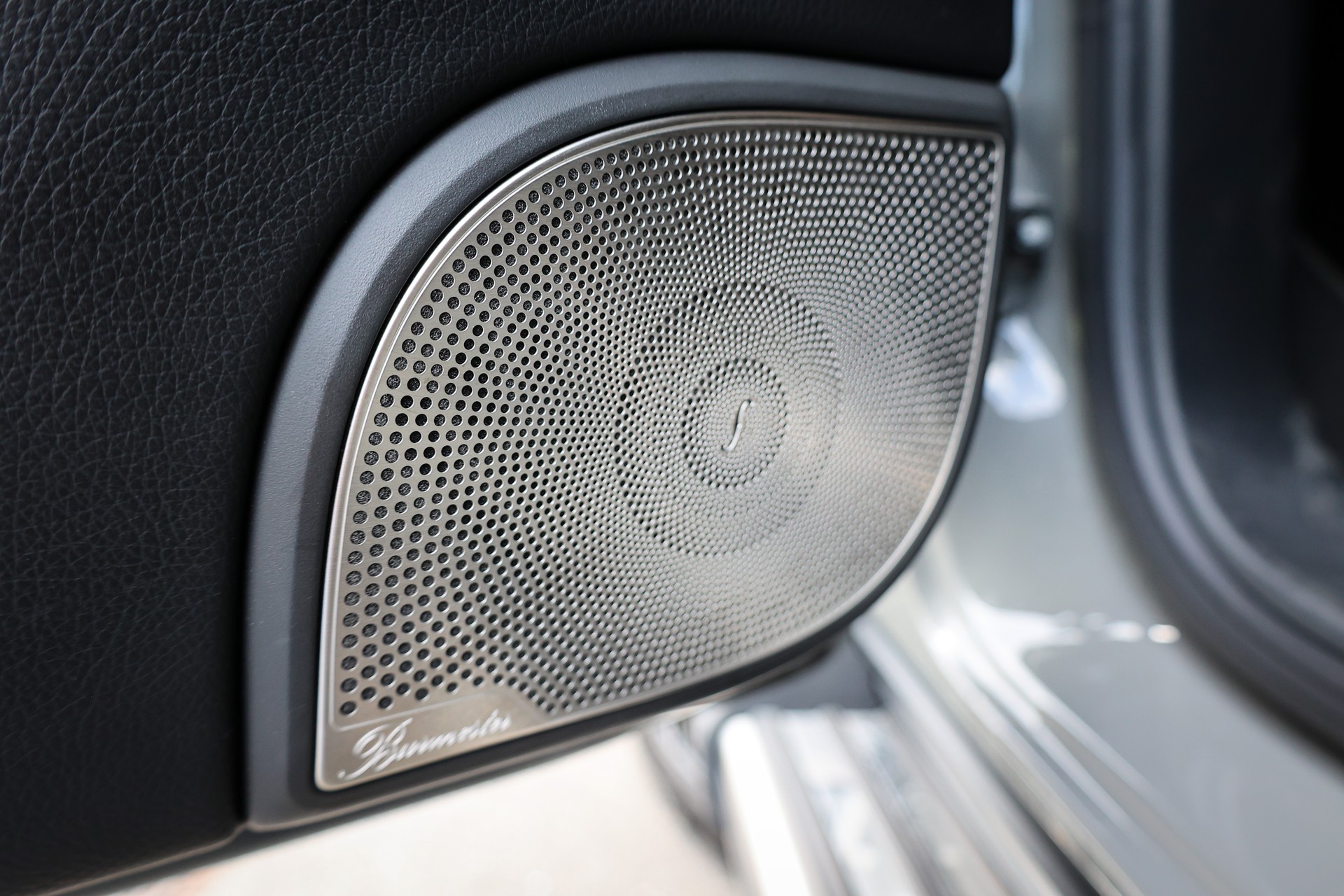 MERCEDES-BENZ G 350 d AMG Line 9G-Tronic-image-14