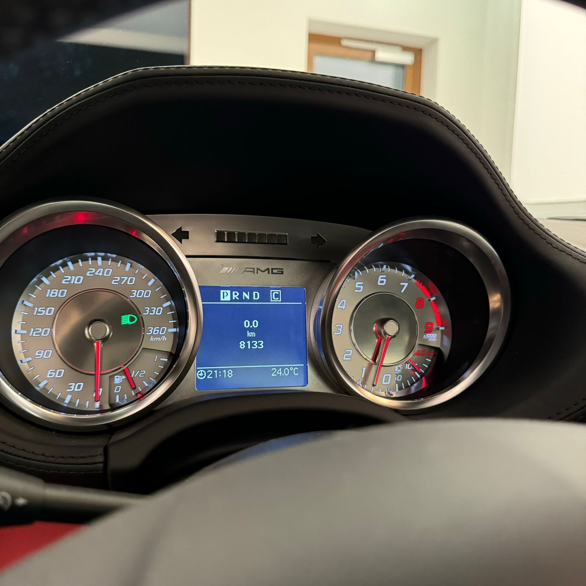 MERCEDES-BENZ SLS 63 AMG Speedshift RennTech-image-14