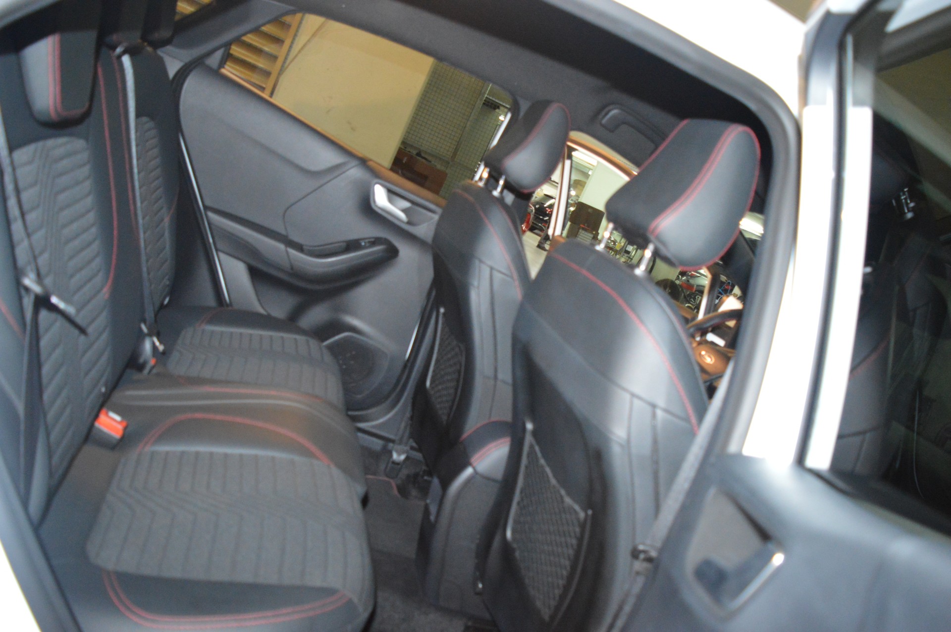 FORD Puma 1.0 MHEV ST-Line X Automat-image-25