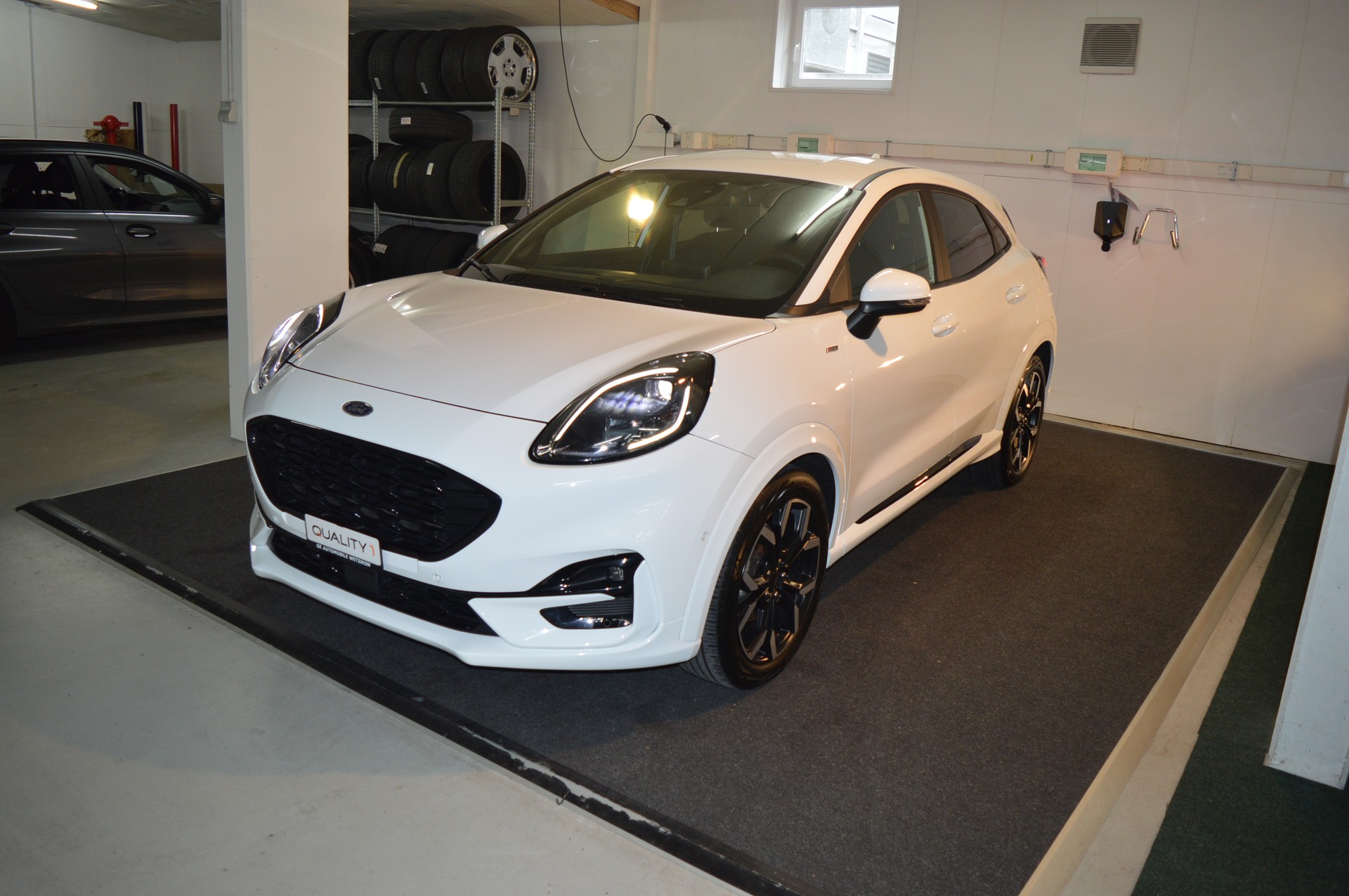 FORD Puma 1.0 MHEV ST-Line X Automat-image-1