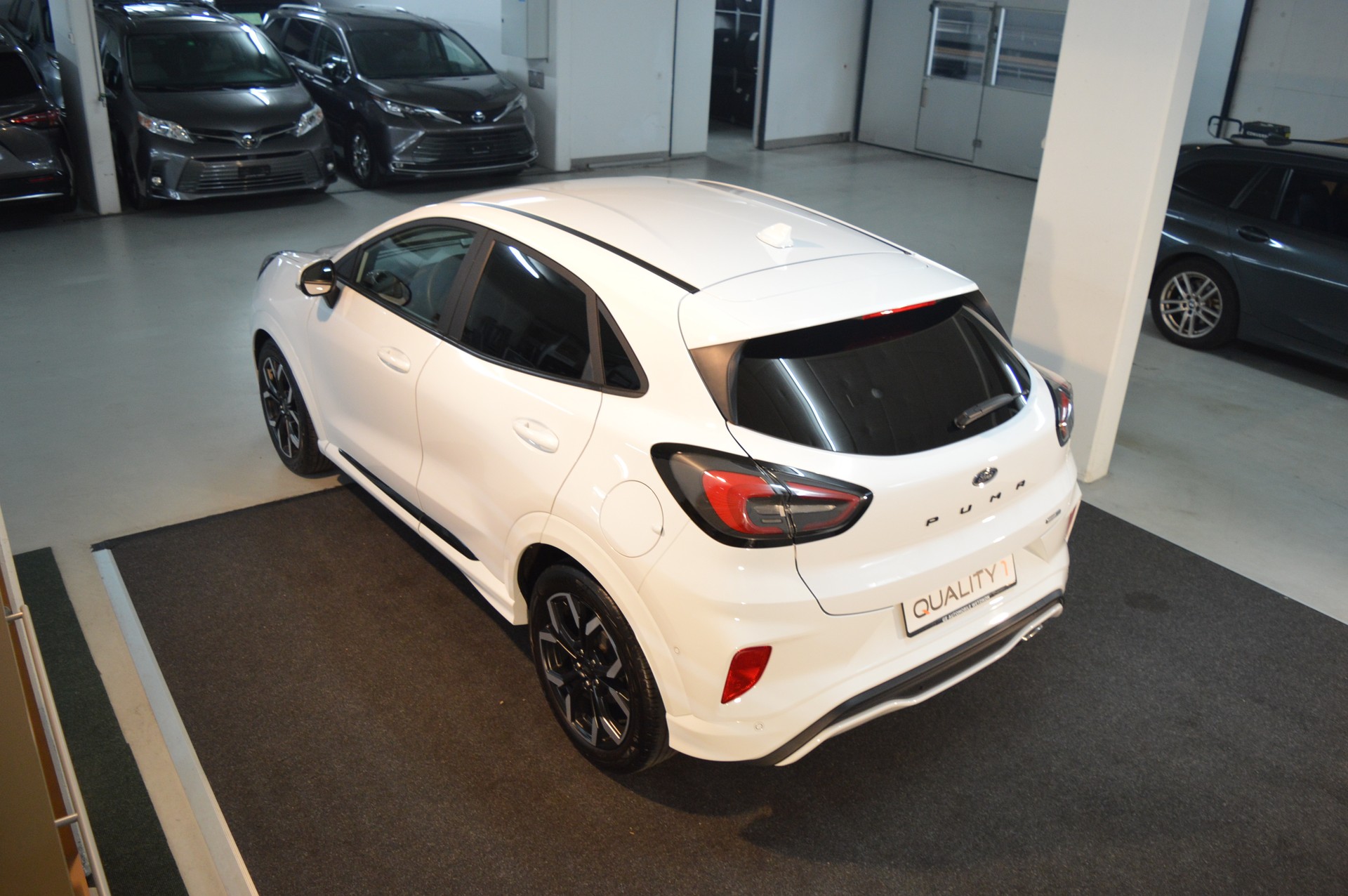 FORD Puma 1.0 MHEV ST-Line X Automat-image-13