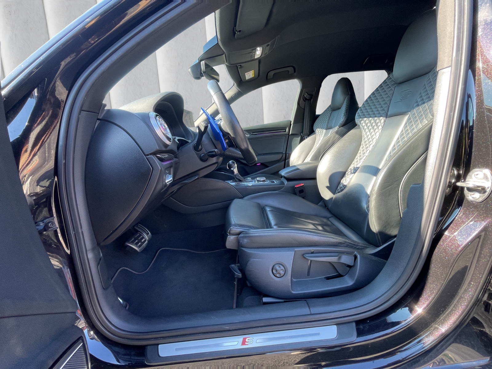 AUDI S3 Sportback 2.0 TFSI quattro-image-5