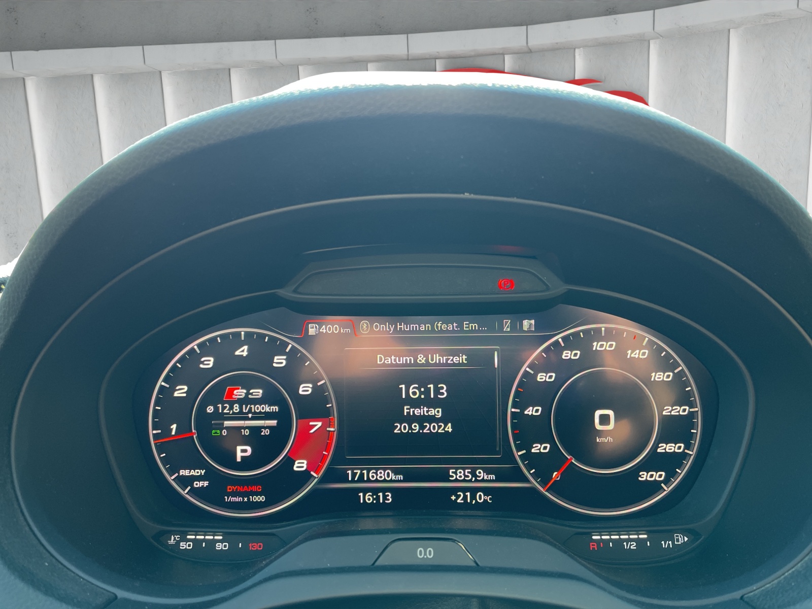 AUDI S3 Sportback 2.0 TFSI quattro-image-8