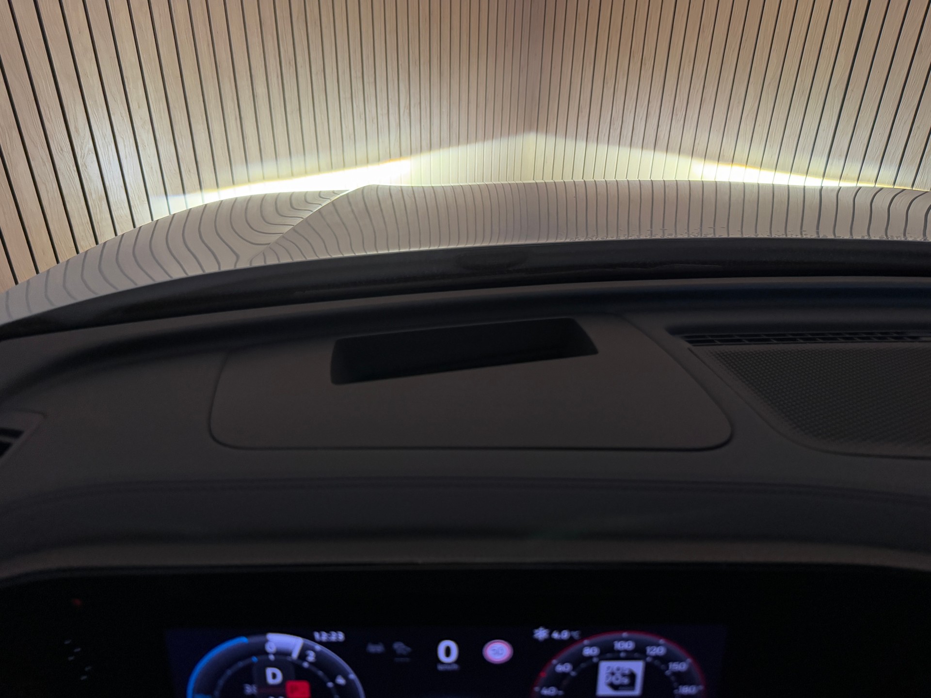 VW Tiguan 1.5 TSI evo2 eHybrid R-Line DSG * Orys Weiss *-image-13