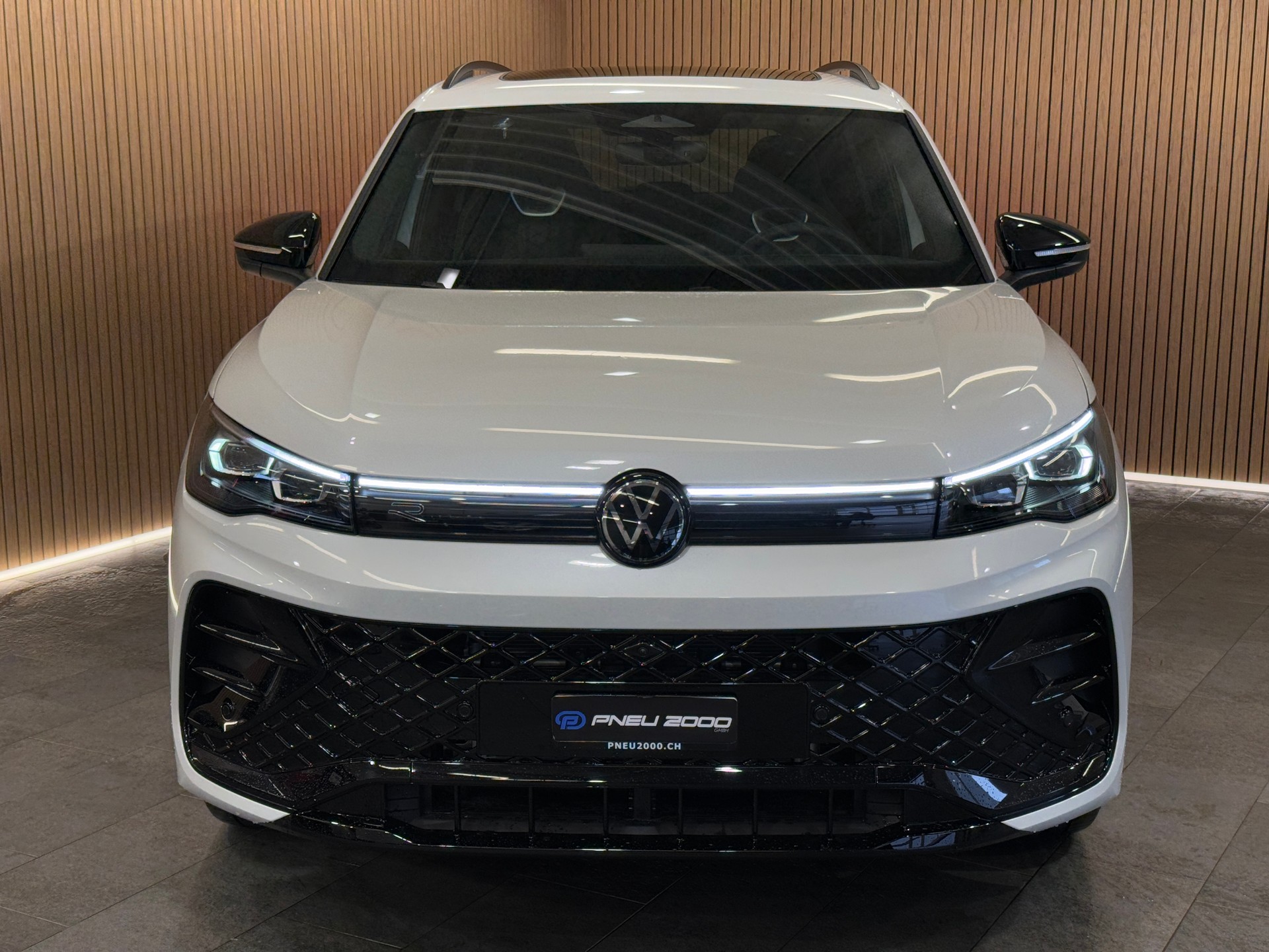 VW Tiguan 1.5 TSI evo2 eHybrid R-Line DSG * Orys Weiss *-image-2