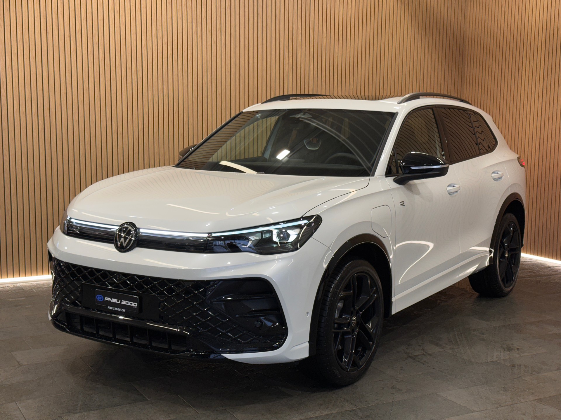 VW Tiguan 1.5 TSI evo2 eHybrid R-Line DSG * Orys Weiss *