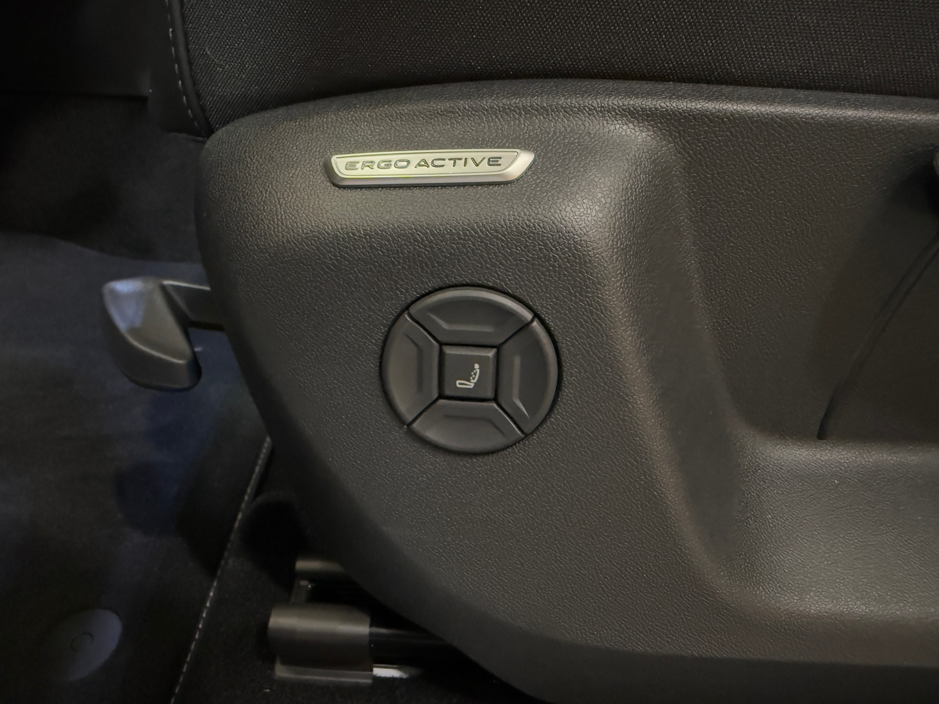 VW Tiguan 1.5 TSI evo2 eHybrid R-Line DSG * Orys Weiss *-image-11