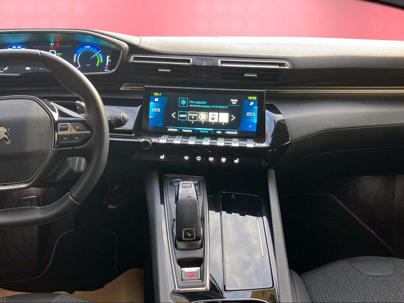 PEUGEOT 508 SW 1.6 Plug-in Hybrid Allure Pack-image-12