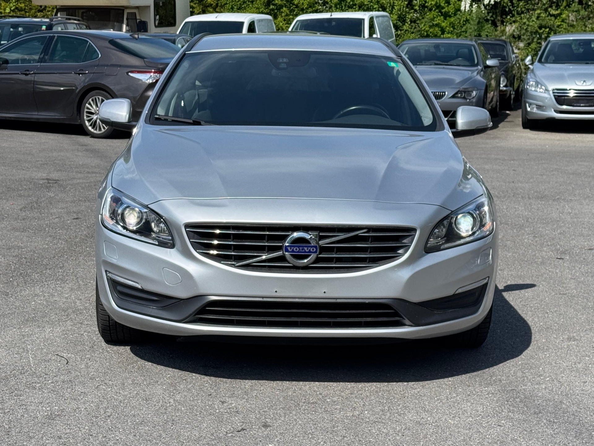VOLVO V60 T4 Momentum Powershift-image-2