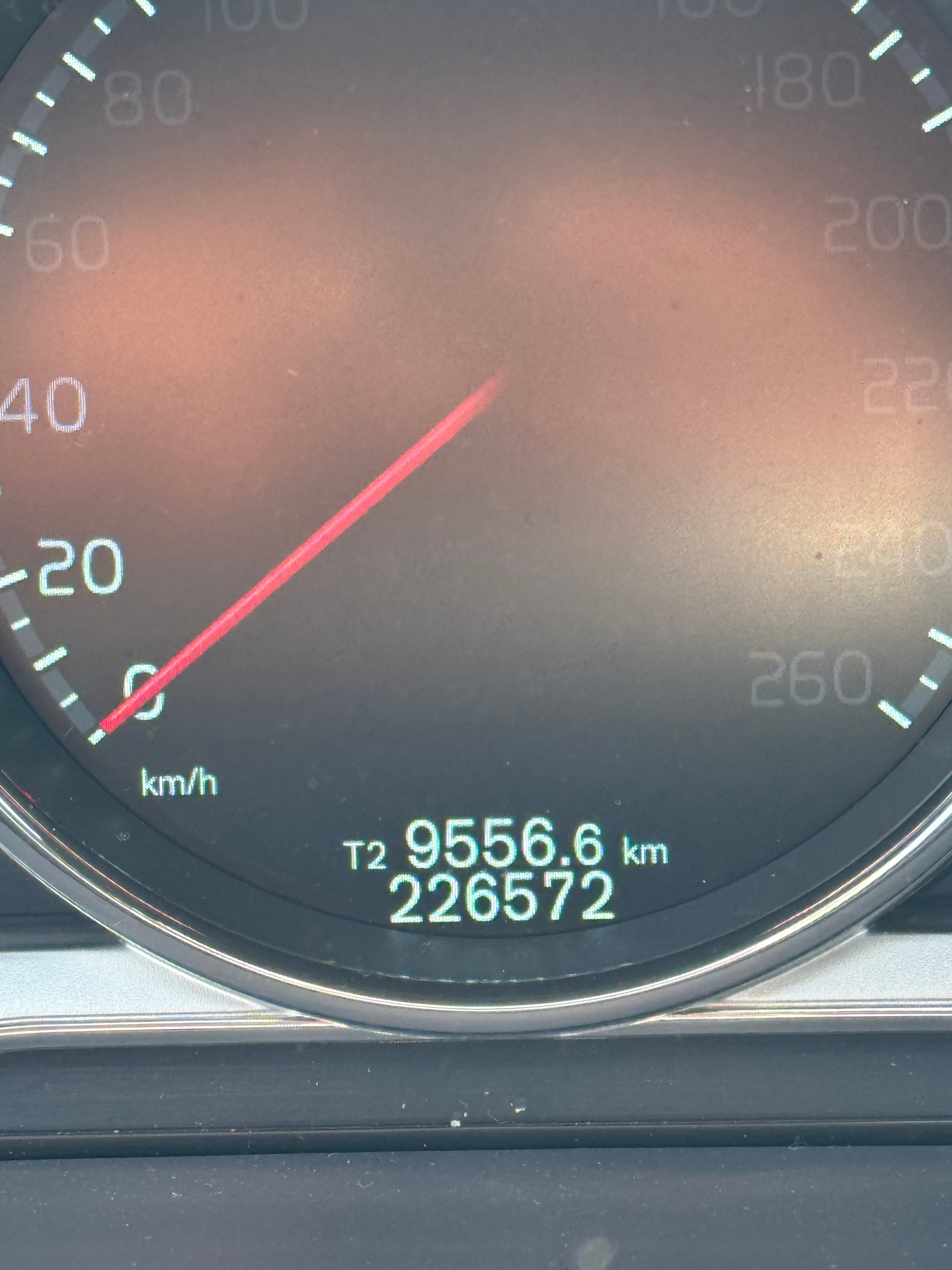VOLVO V60 T4 Momentum Powershift-image-9