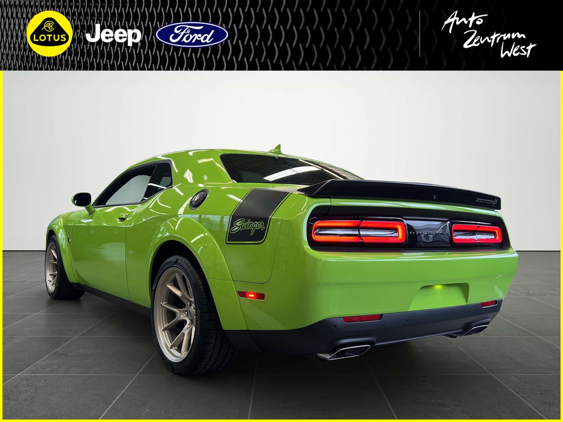 DODGE Challenger 6.4 Swinger Widebody-image-2