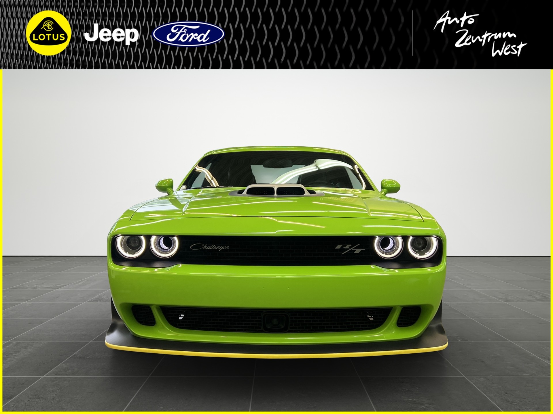 DODGE Challenger 6.4 Swinger Widebody-image-3