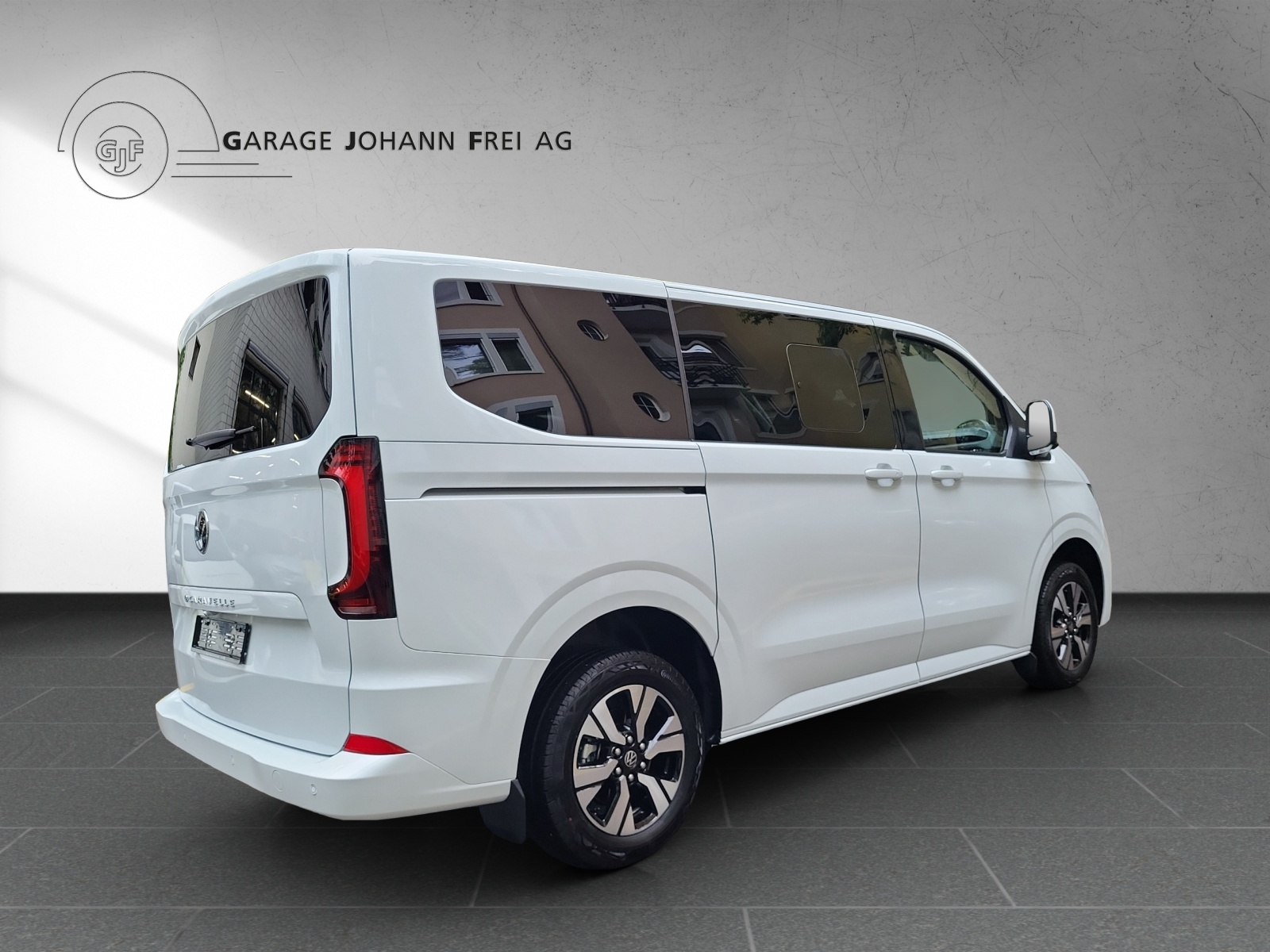 VW Caravelle BEV Elektro 218PS 8Plätze-image-4