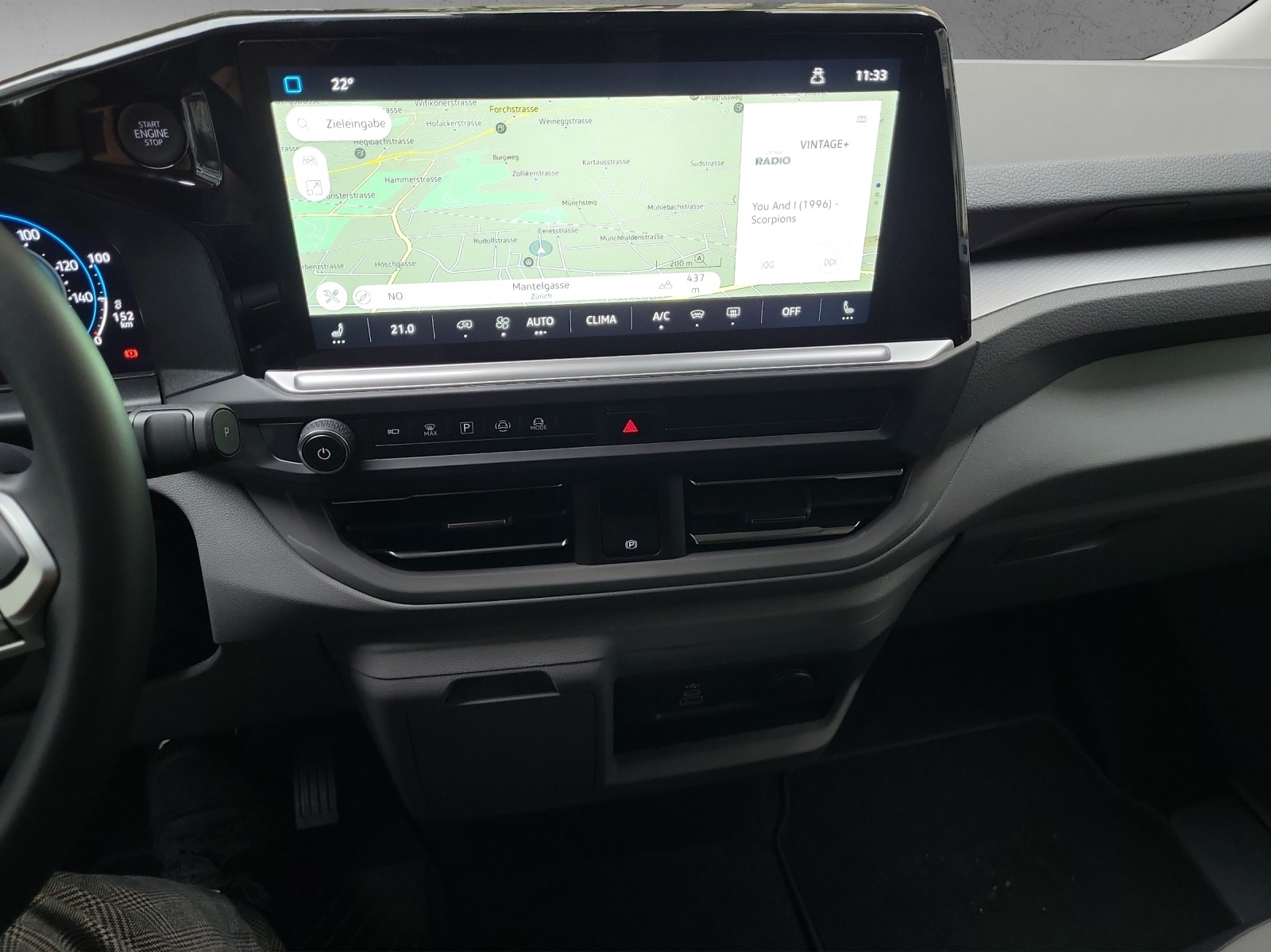 VW Caravelle BEV Elektro 218PS 8Plätze-image-14