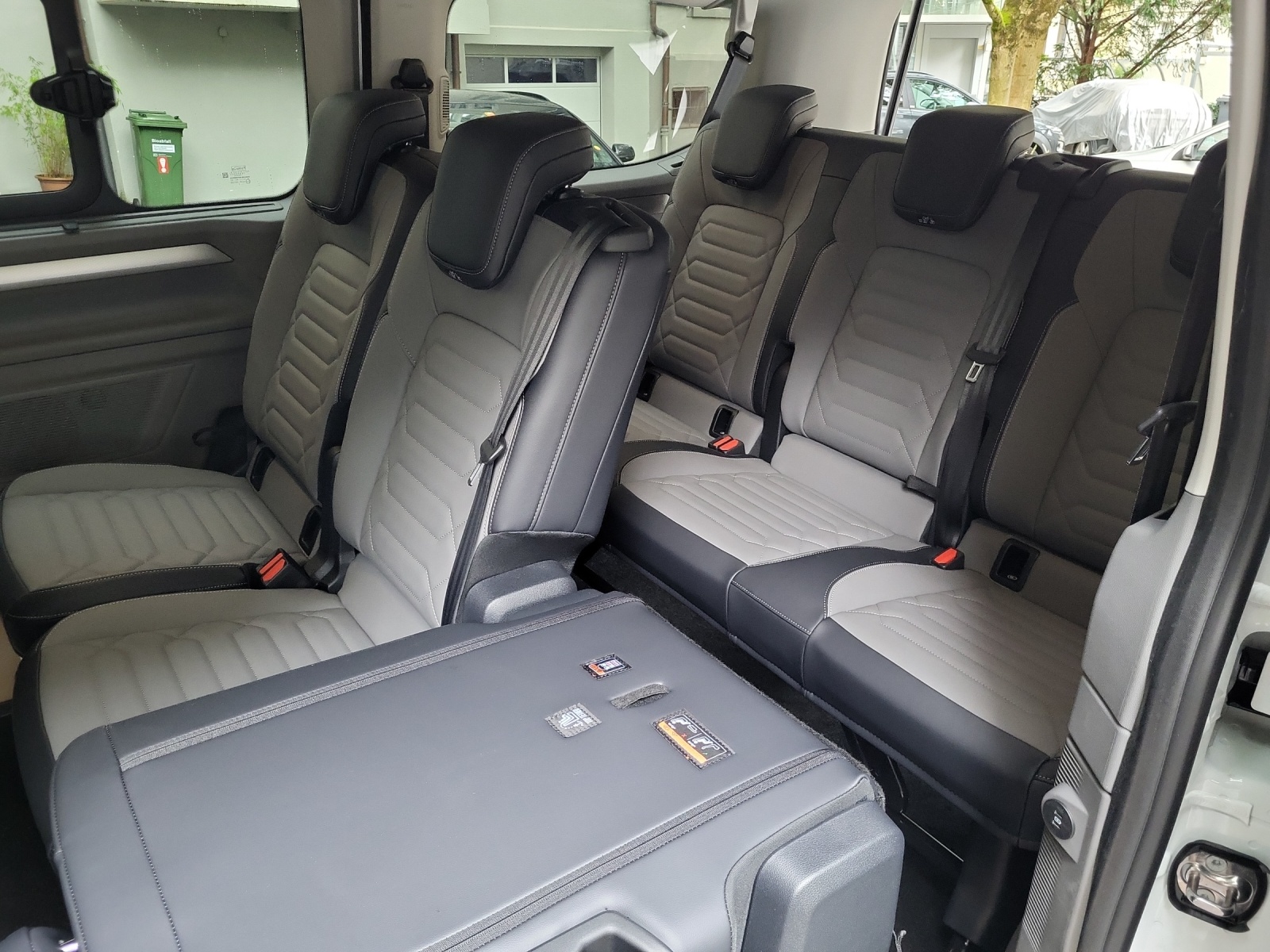 VW Caravelle BEV Elektro 218PS 8Plätze-image-20