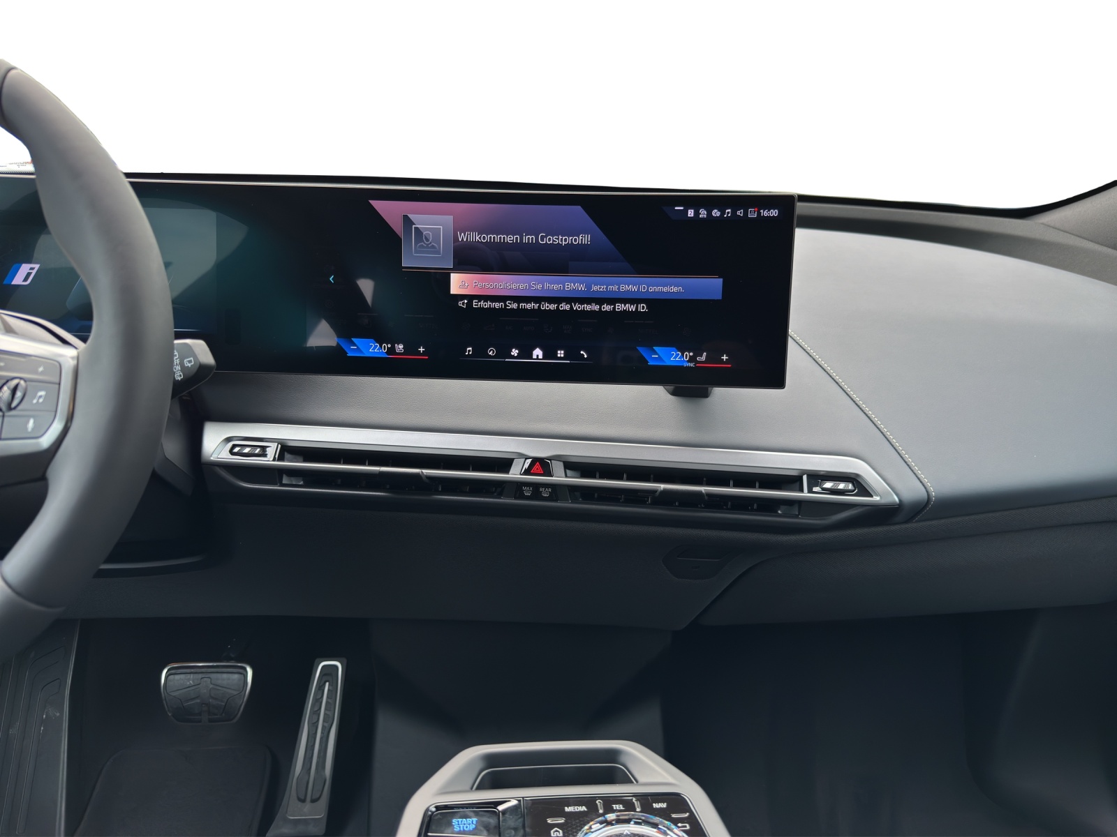 BMW iX xDrive45 M Sport Pro-image-13