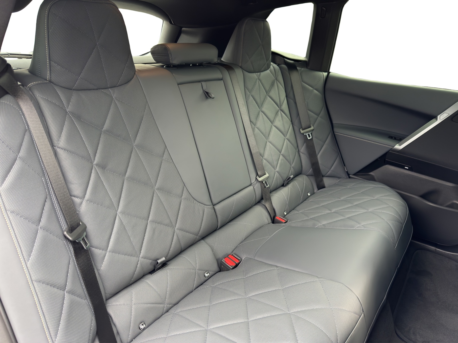 BMW iX xDrive45 M Sport Pro-image-15