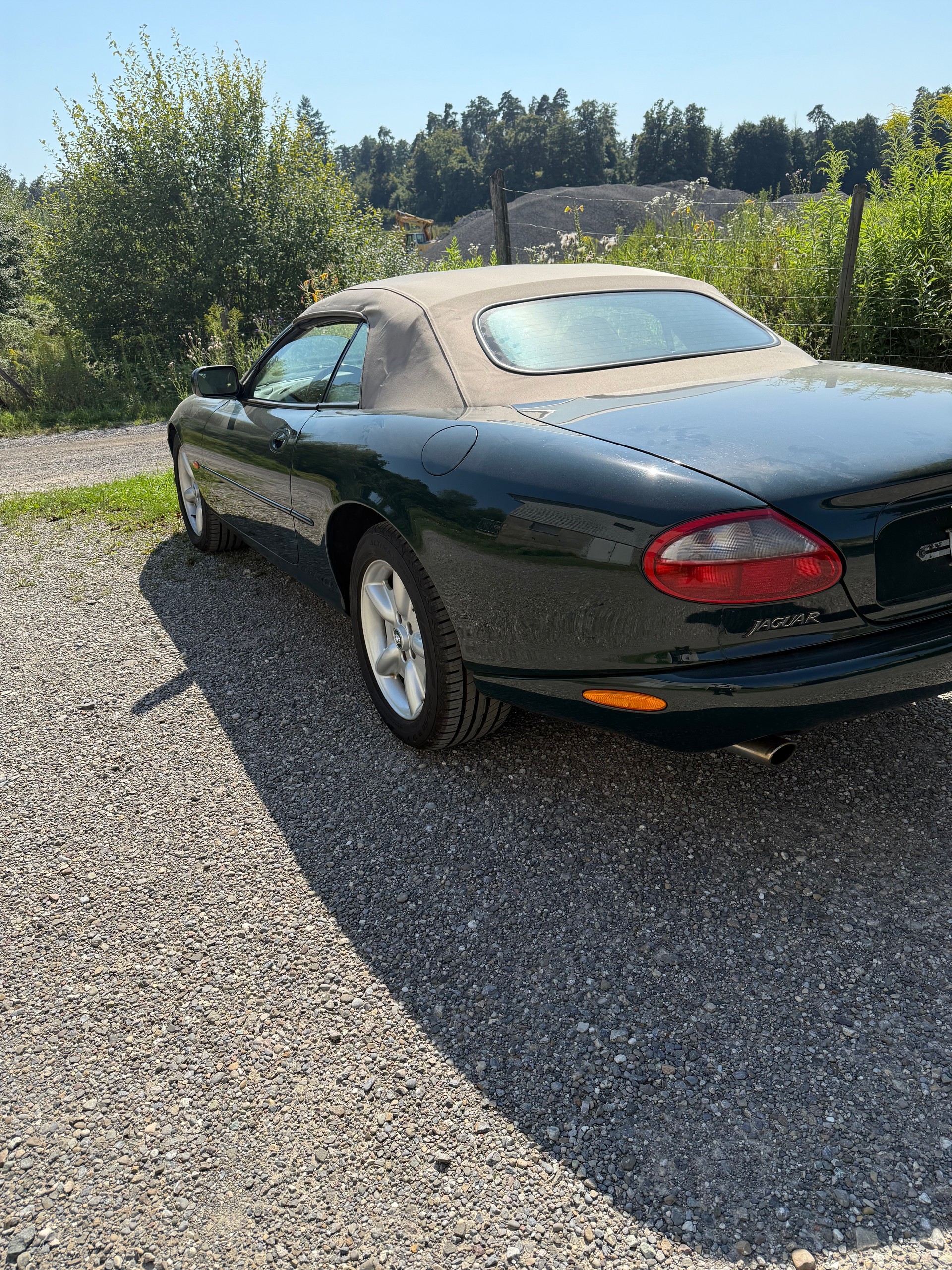 JAGUAR XK8 Convertible-image-0