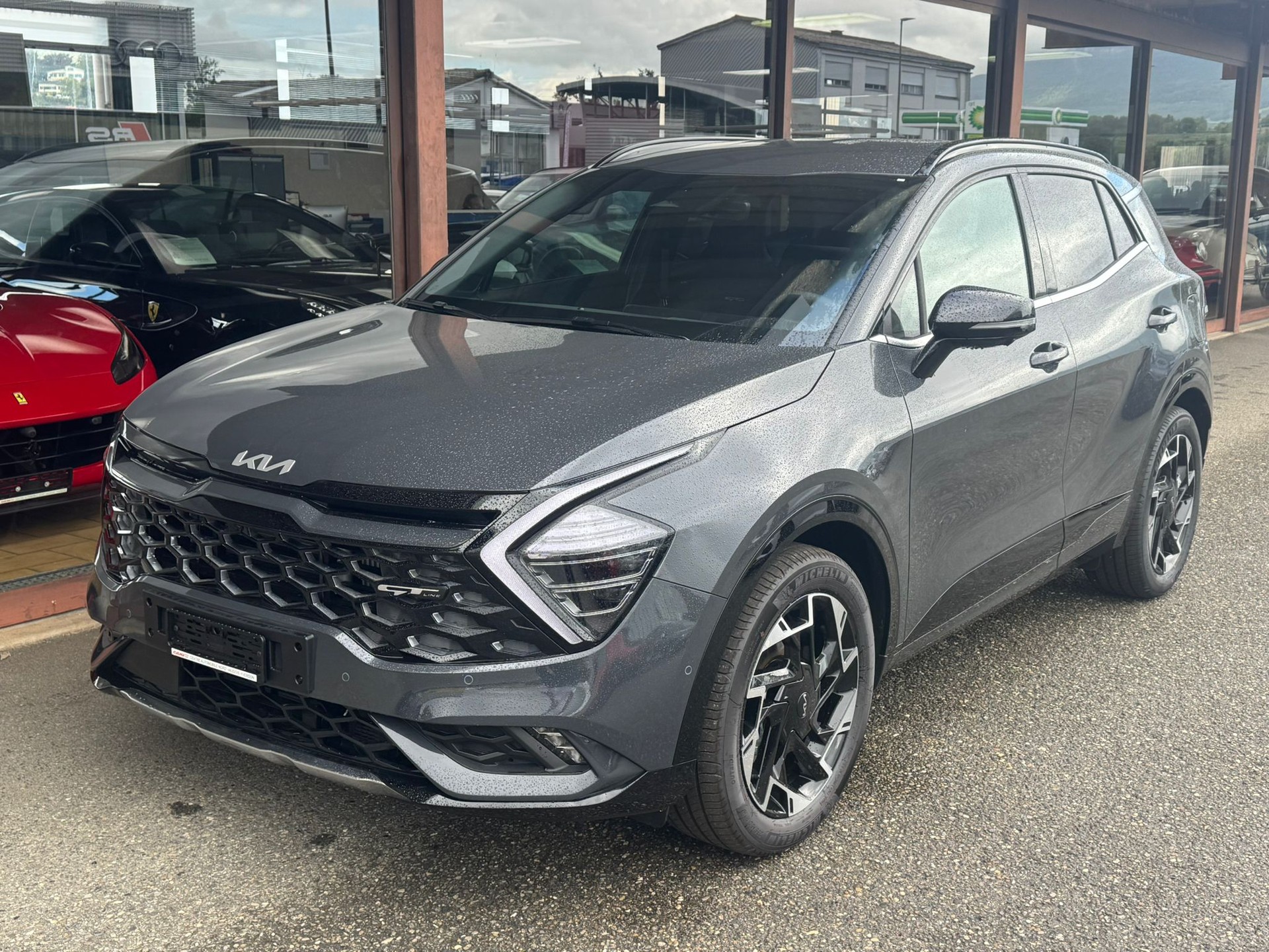 KIA Sportage 1.6T-GDi PHEV GT-Line 4x4 A-image-1