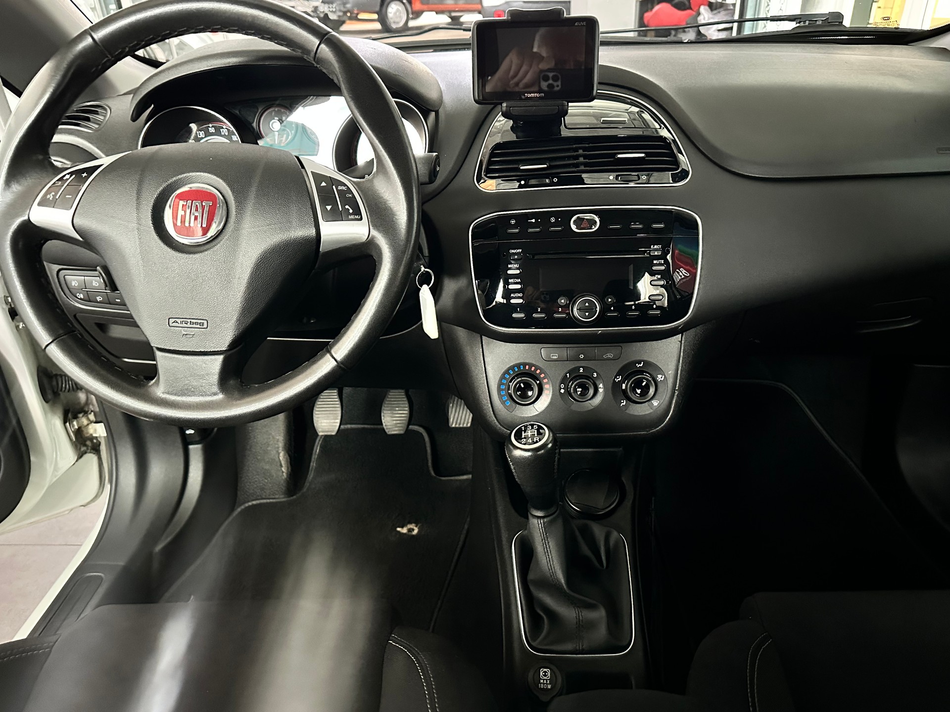 FIAT Punto 1.3 JTD Lounge-image-8