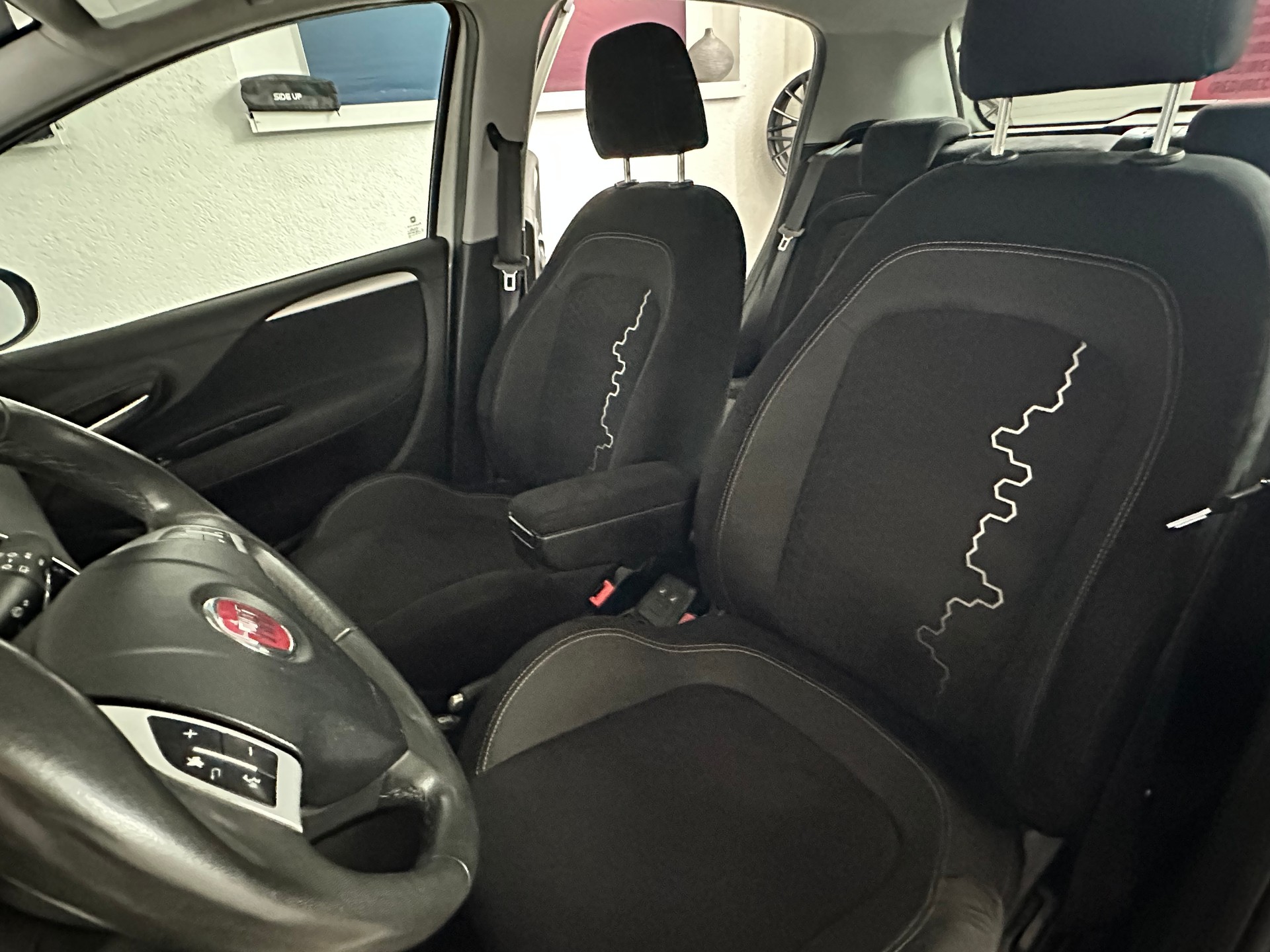 FIAT Punto 1.3 JTD Lounge-image-4