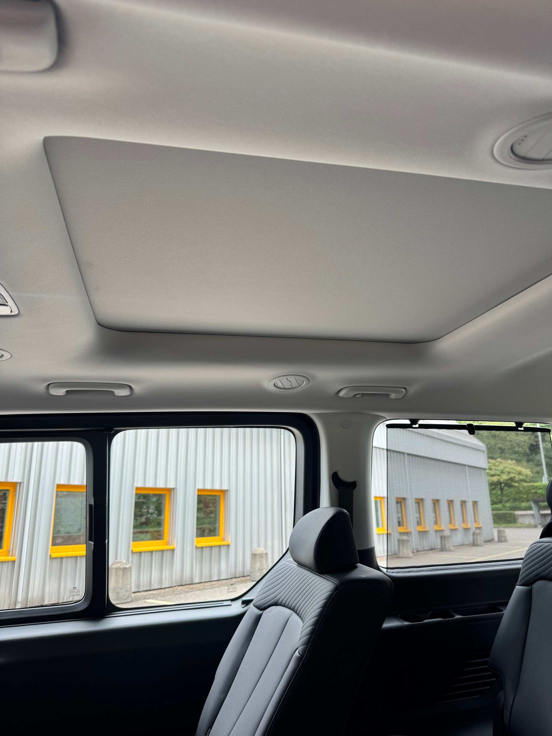 HYUNDAI STARIA-image-14