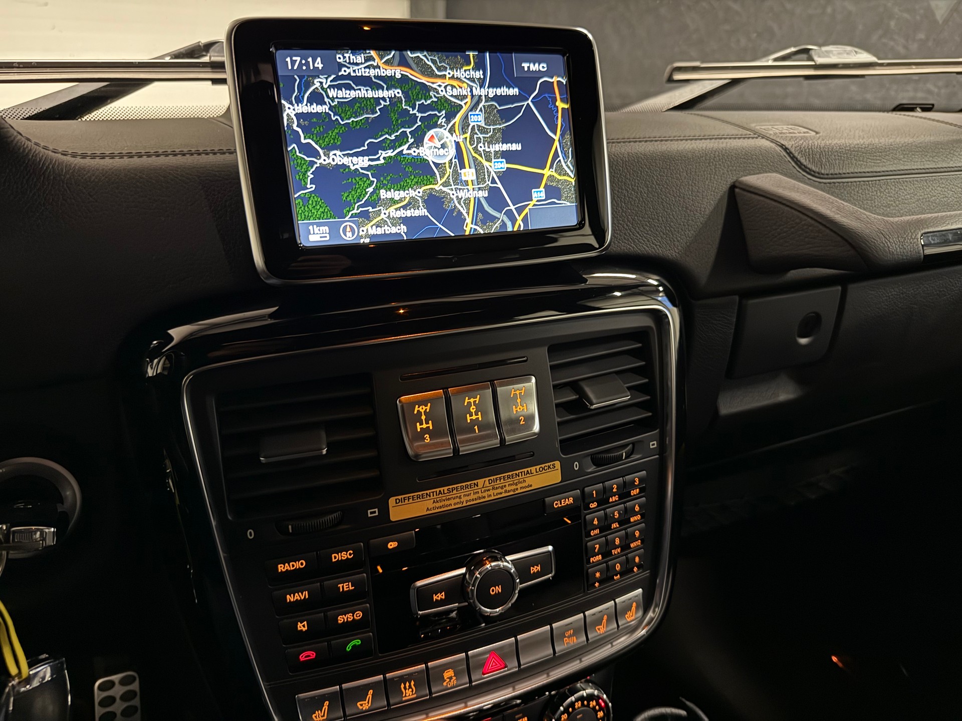 MERCEDES-BENZ G 500 lang Wagon-image-15