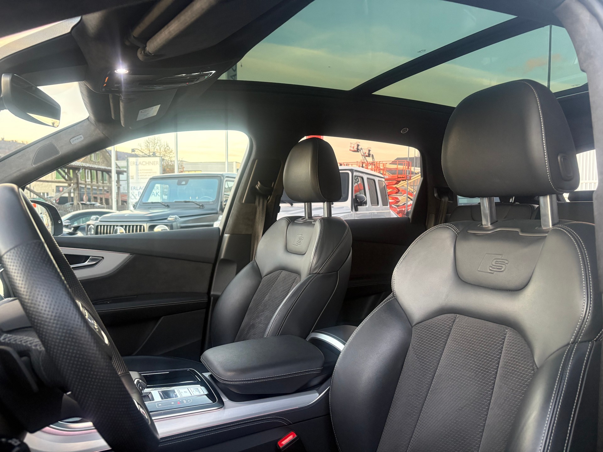 AUDI SQ7 4.0 TDI quattro tiptronic-image-13