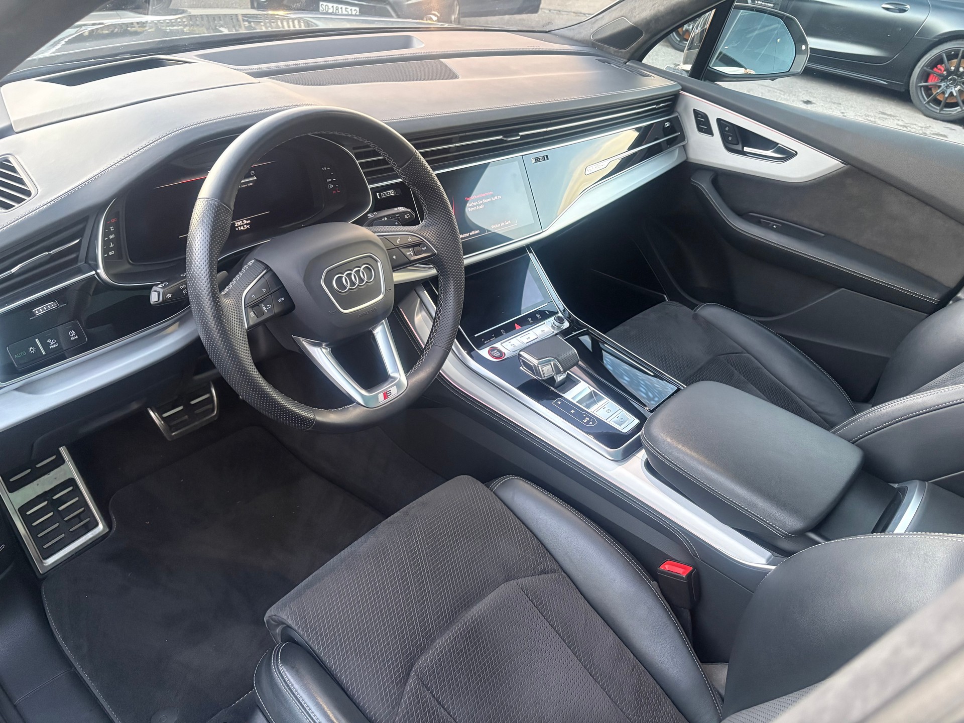 AUDI SQ7 4.0 TDI quattro tiptronic-image-10