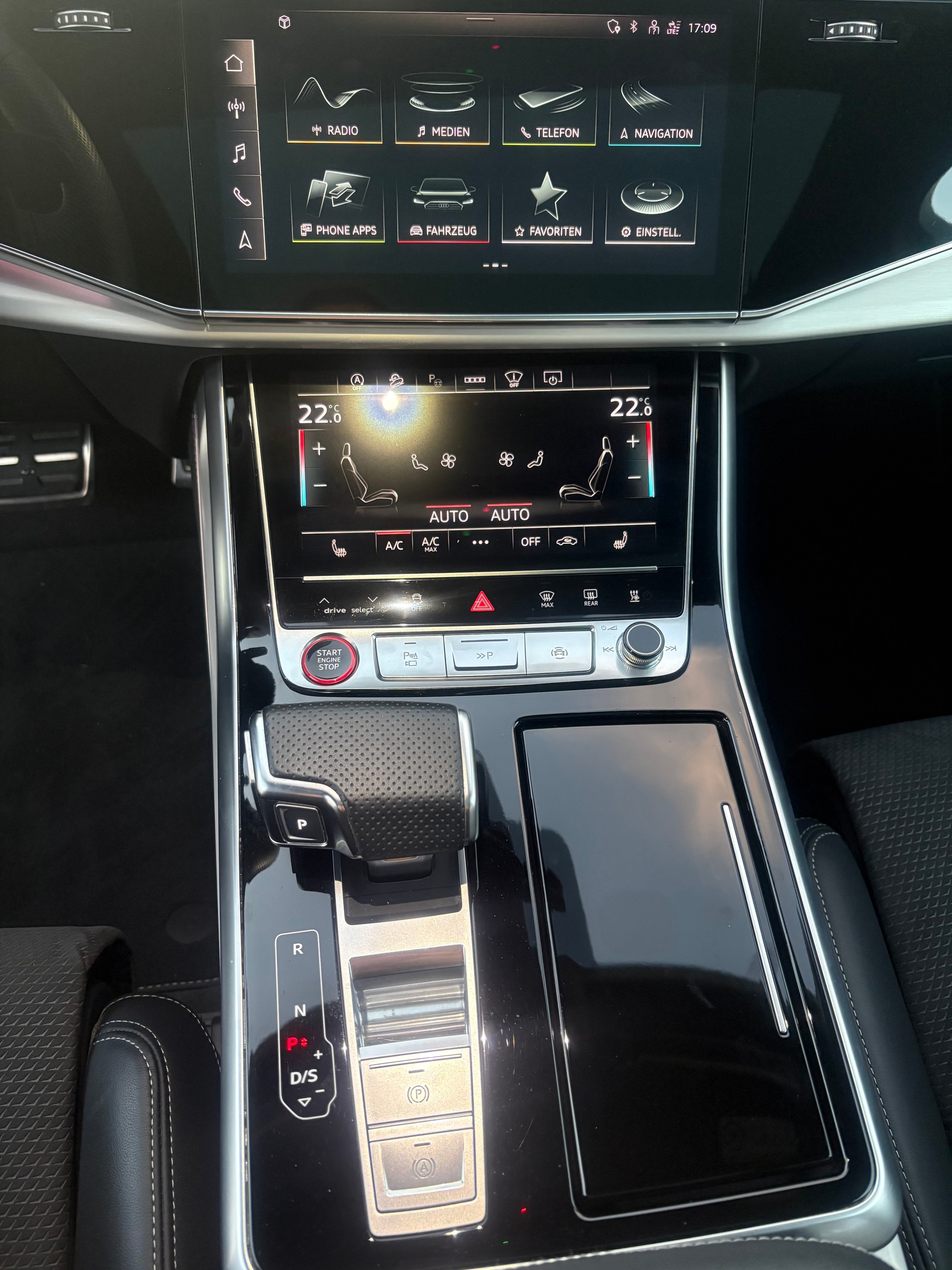 AUDI SQ7 4.0 TDI quattro tiptronic-image-24