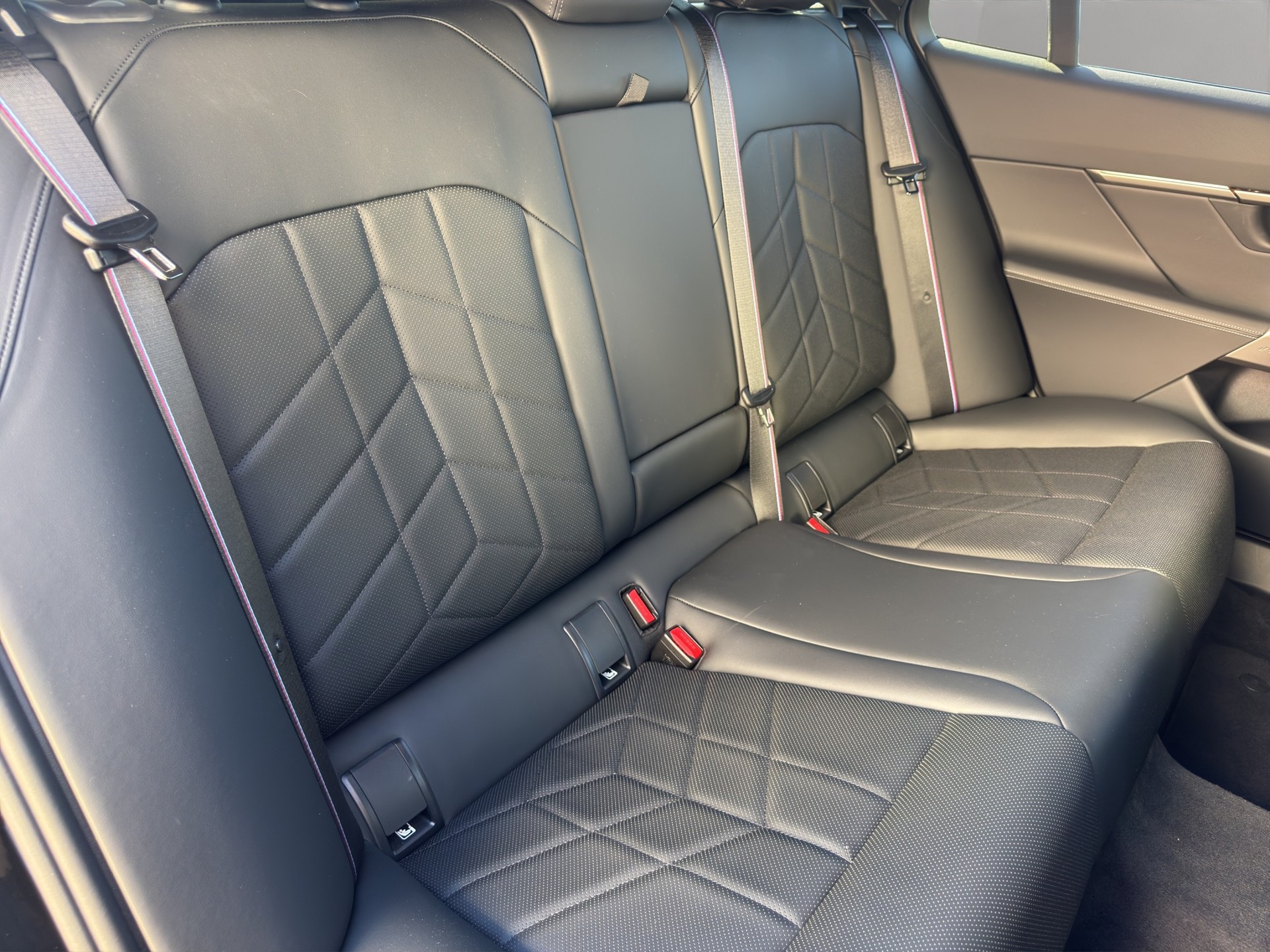 BMW 540d xDrive 48V M Sport Pro Steptronic-image-17