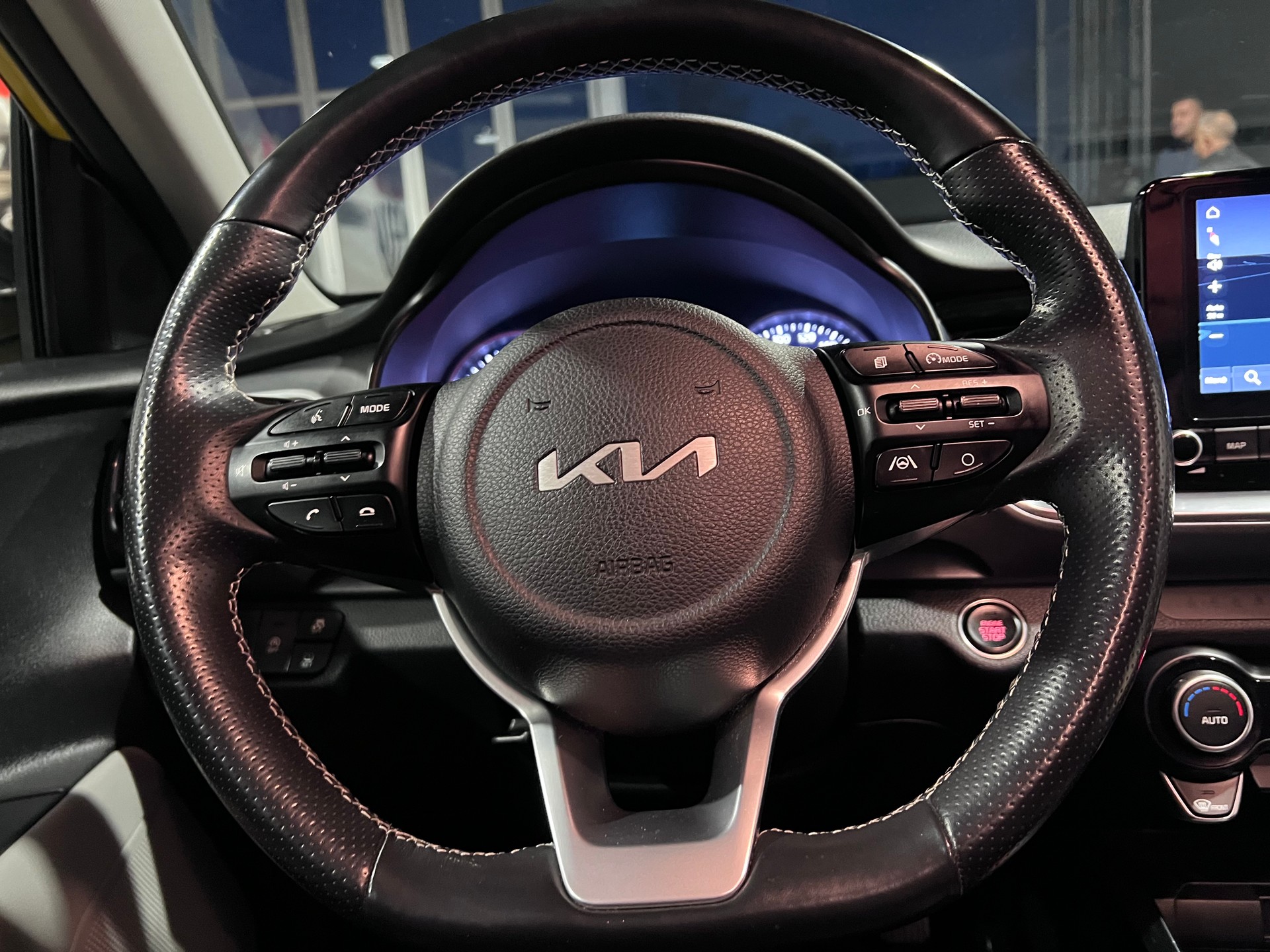 KIA Stonic 1.0 T-GDI MHEV GT-Line DCT-image-19