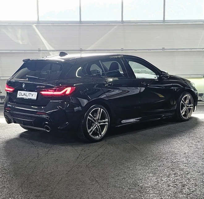 BMW M135i xDrive Steptronic *CH-Fahrzeug*-image-4