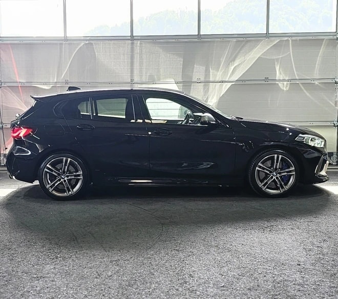 BMW M135i xDrive Steptronic *CH-Fahrzeug*-image-5