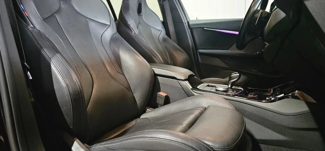 BMW M135i xDrive Steptronic *CH-Fahrzeug*-image-26