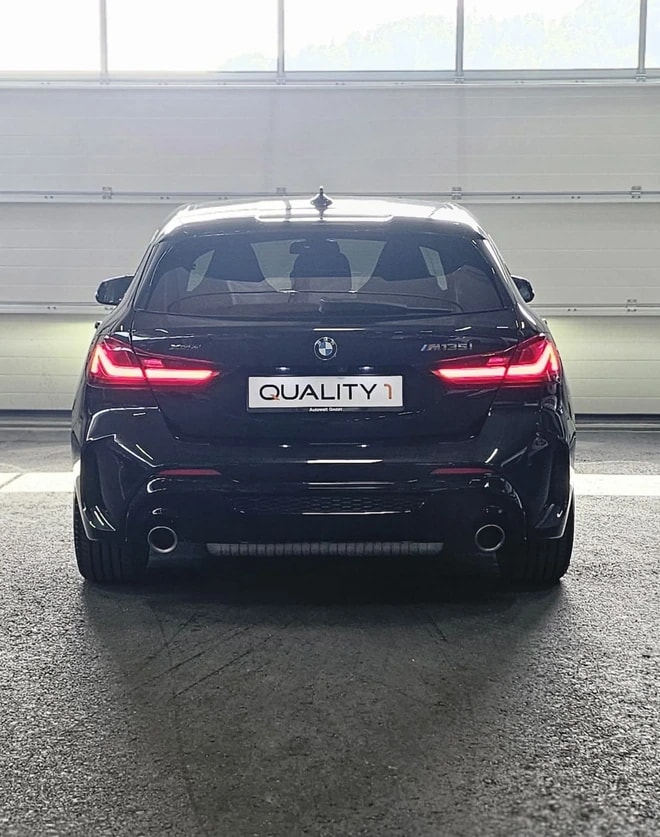 BMW M135i xDrive Steptronic *CH-Fahrzeug*-image-3