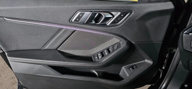 BMW M135i xDrive Steptronic *CH-Fahrzeug*-image-22