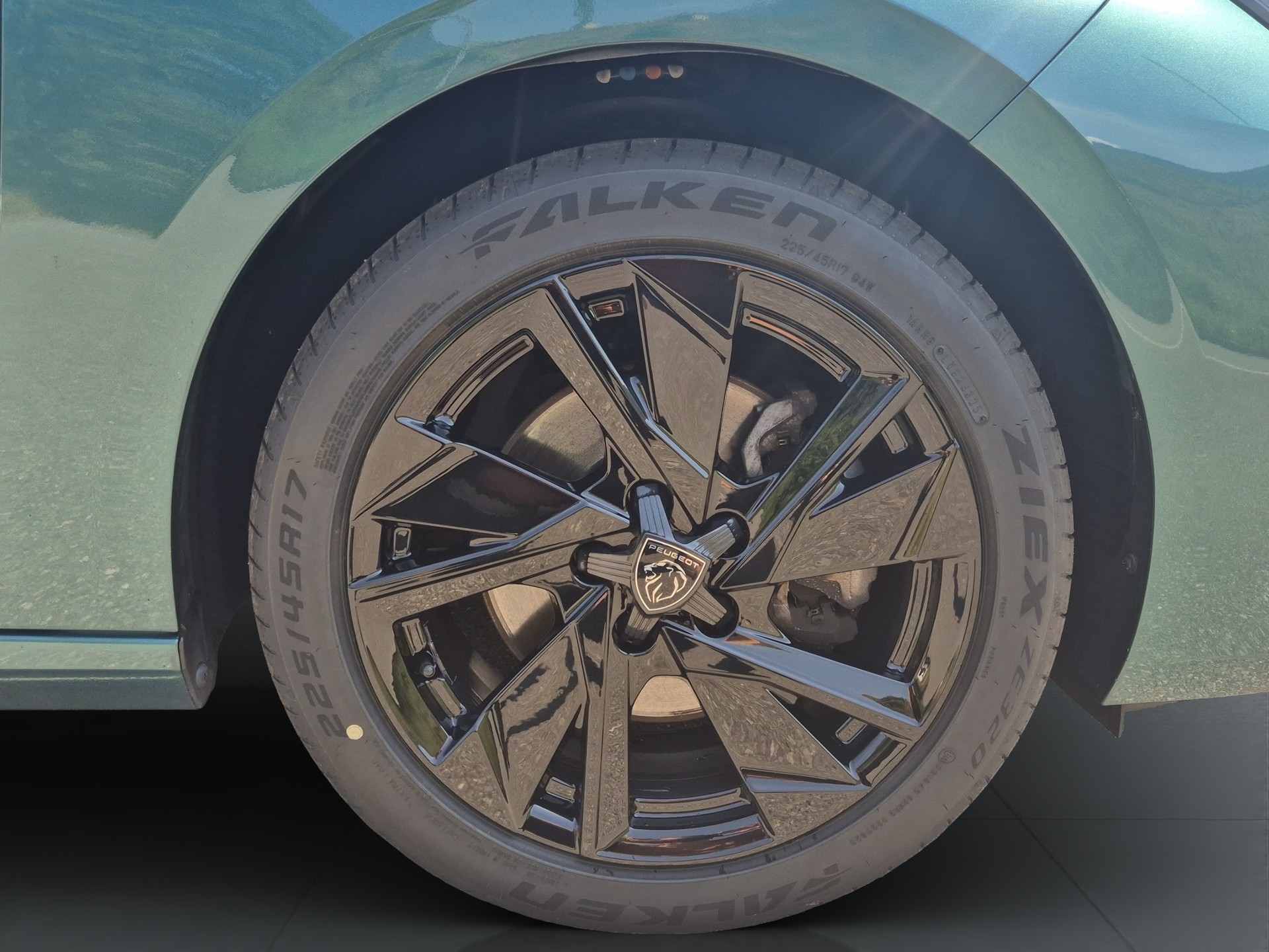 PEUGEOT 308 SW 1.2T Allure Pack EAT8-image-19