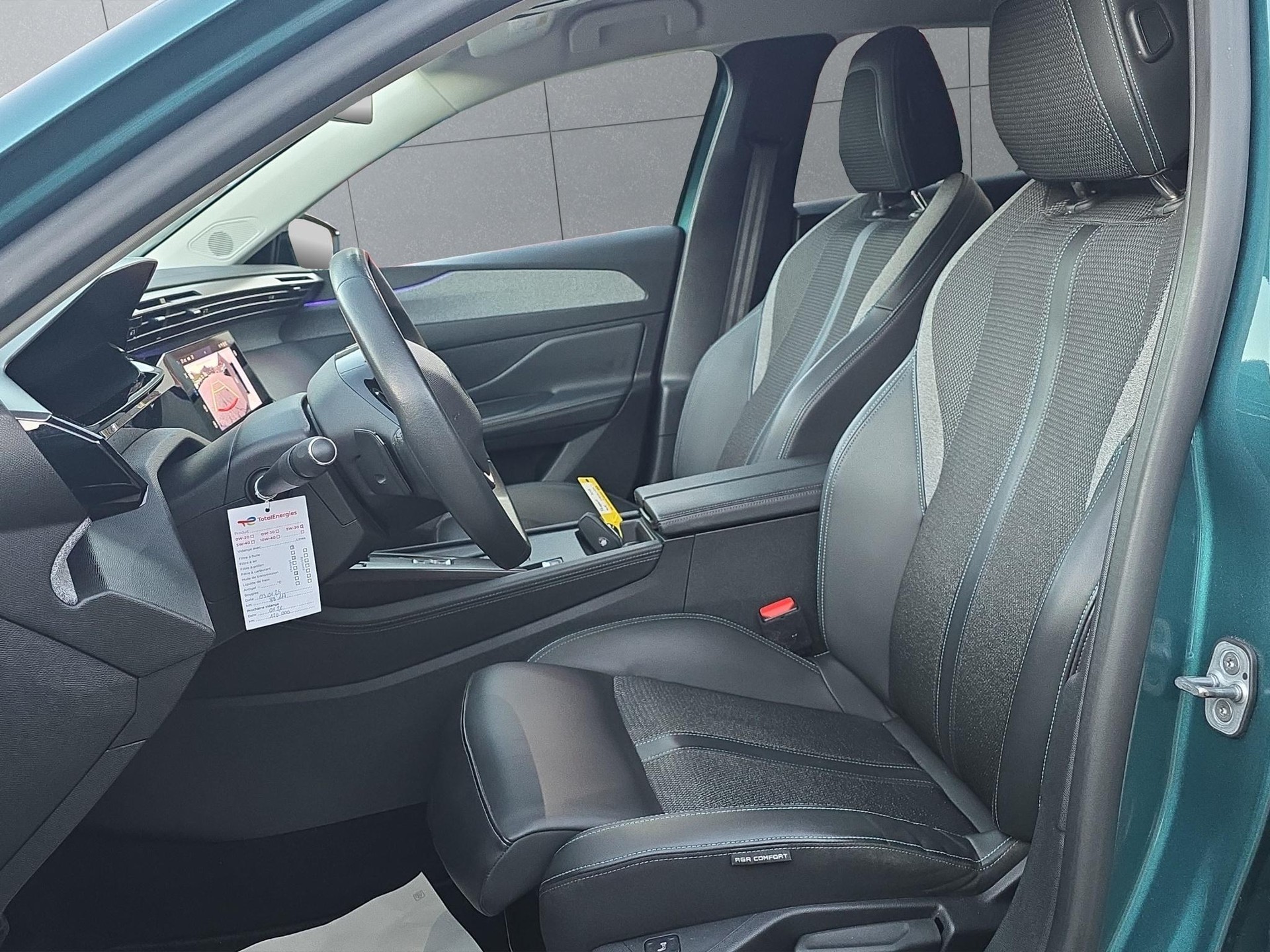 PEUGEOT 308 SW 1.2T Allure Pack EAT8-image-8