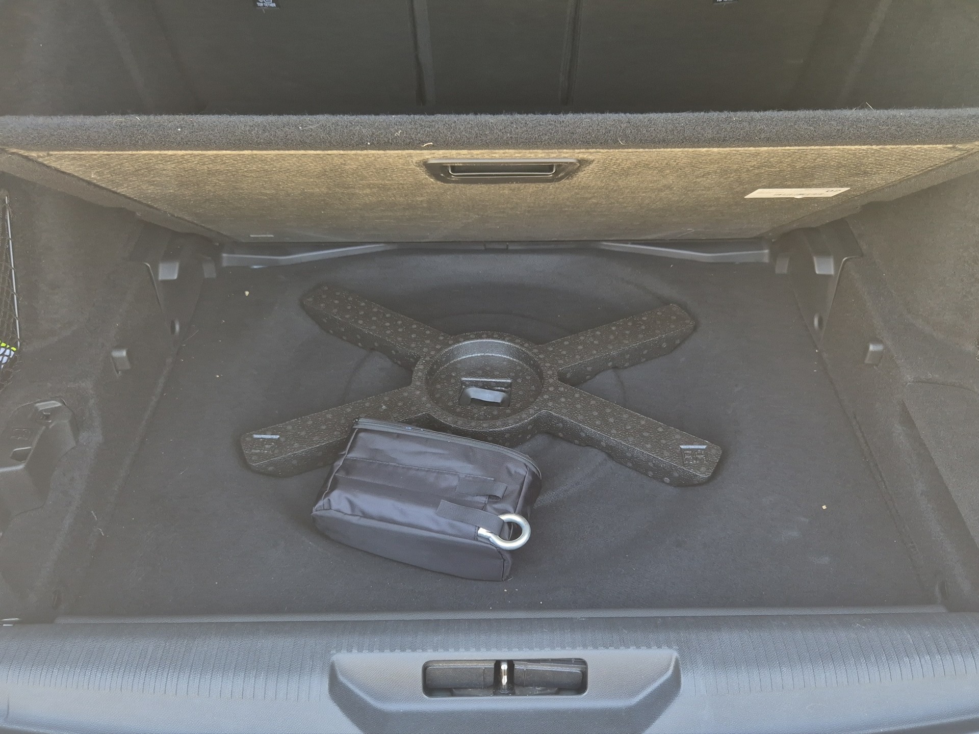 PEUGEOT 308 SW 1.2T Allure Pack EAT8-image-18