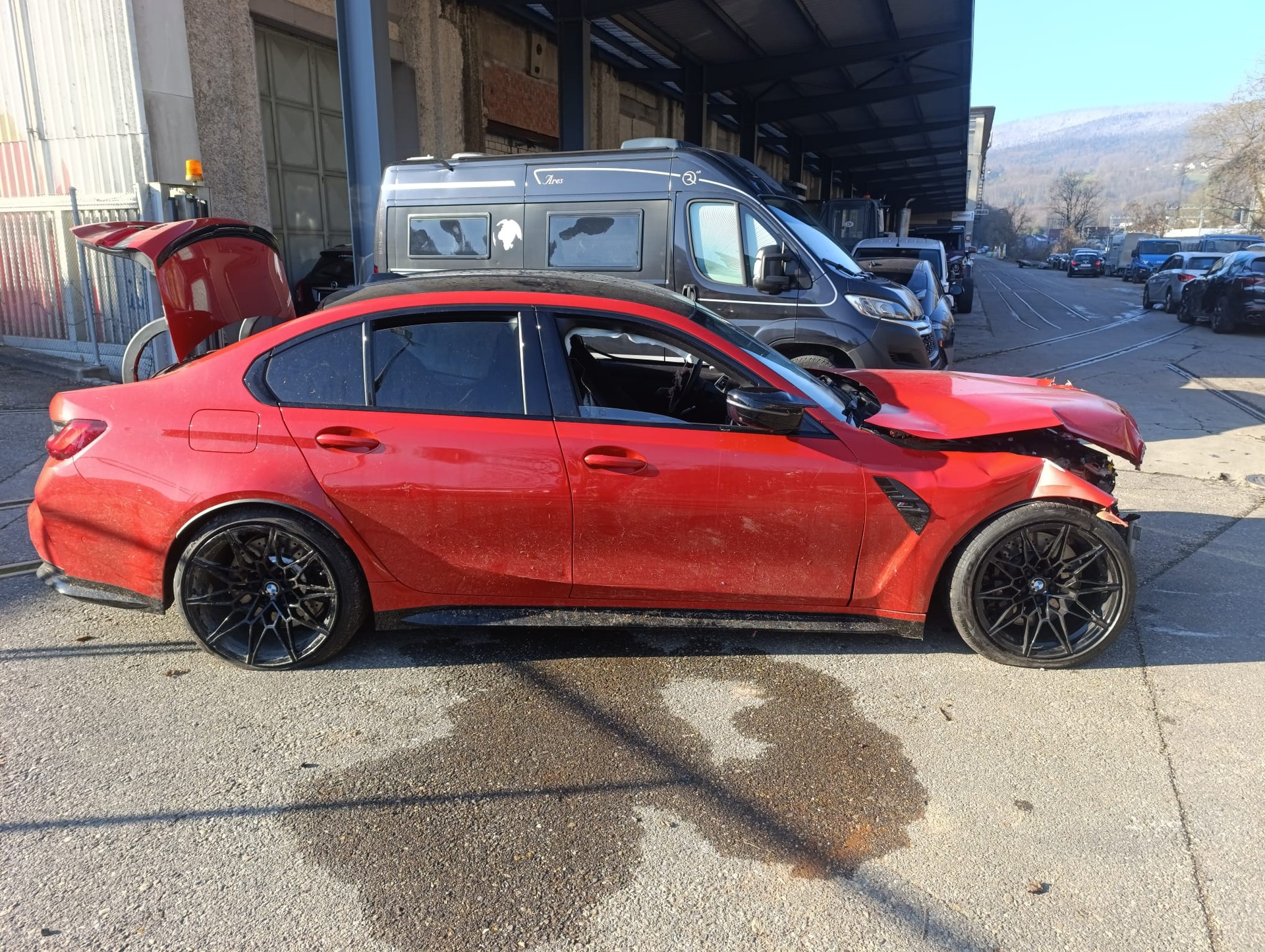 BMW M3 Competition M xDrive-image-2