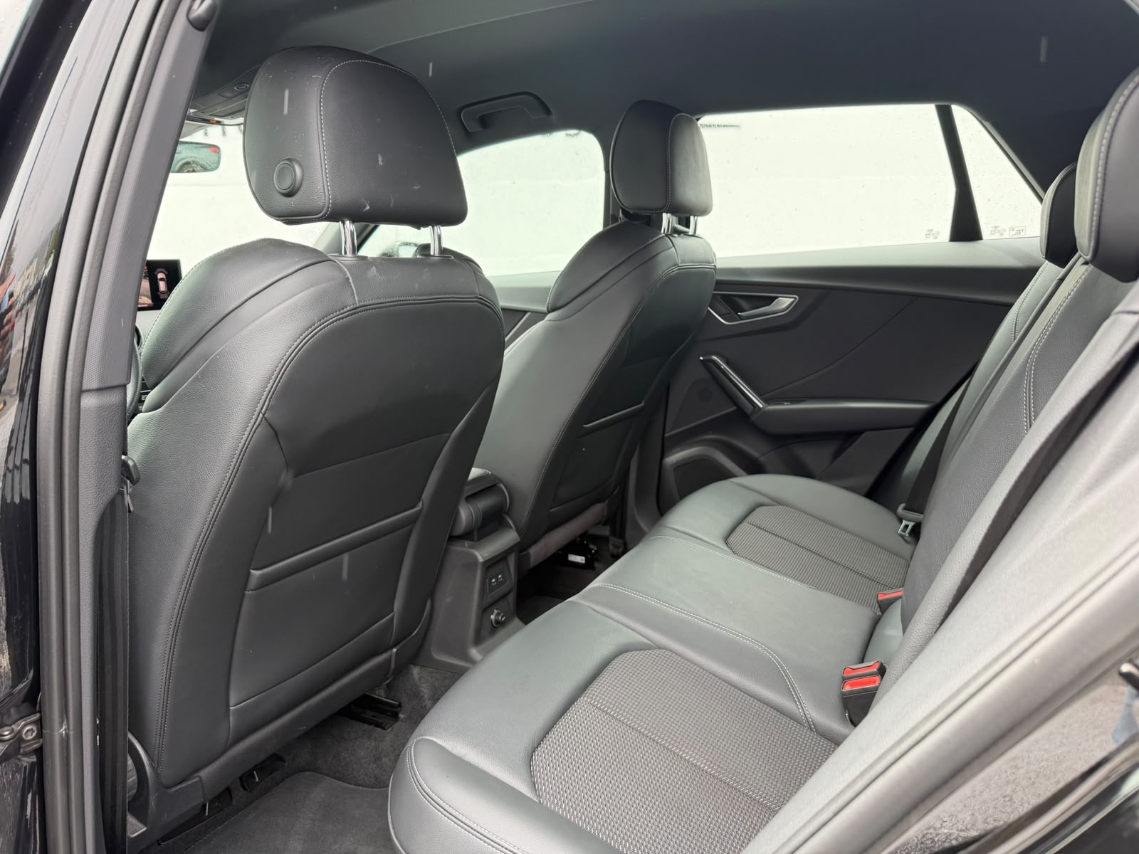 AUDI Q2 35 TFSI S line-image-7