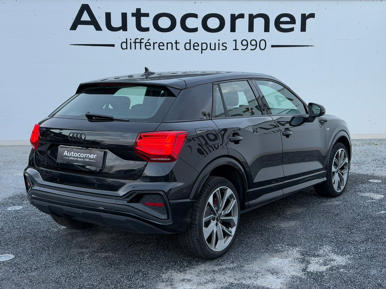 AUDI Q2 35 TFSI S line-image-2
