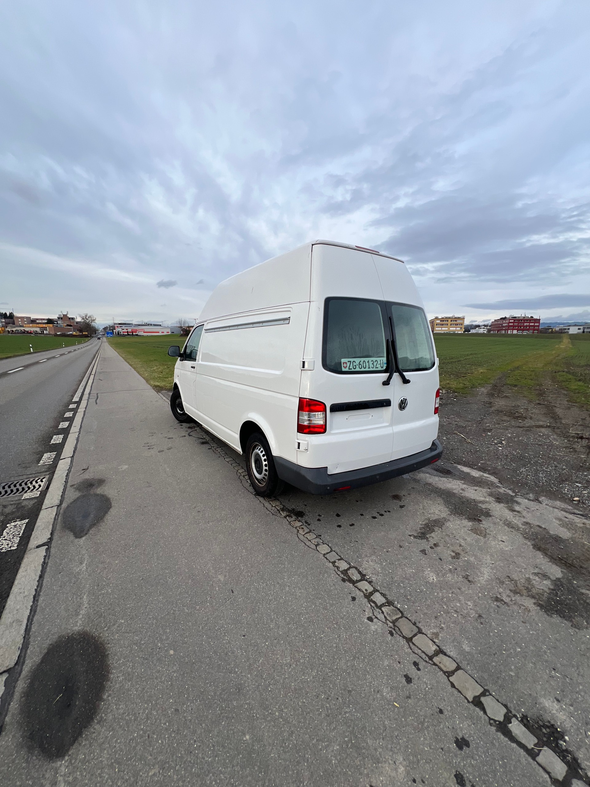 VW T5 2.0 TDI-image-3