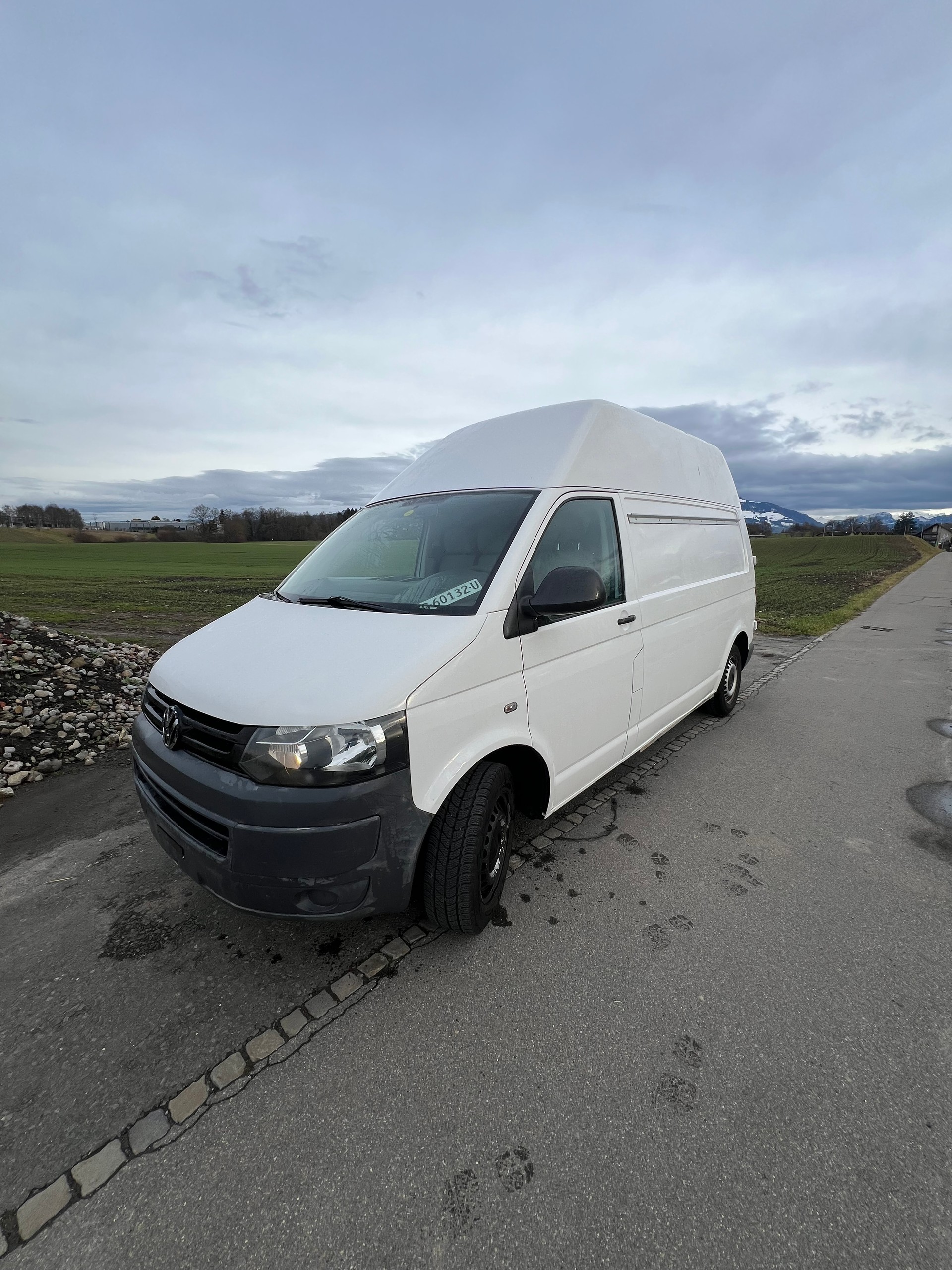 VW T5 2.0 TDI-image-1