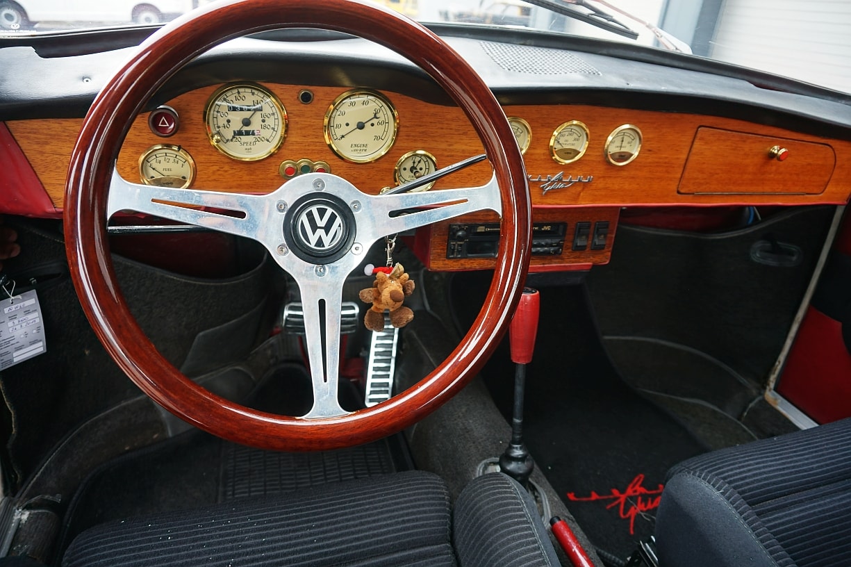 VW KARMANN-GHIA-image-19