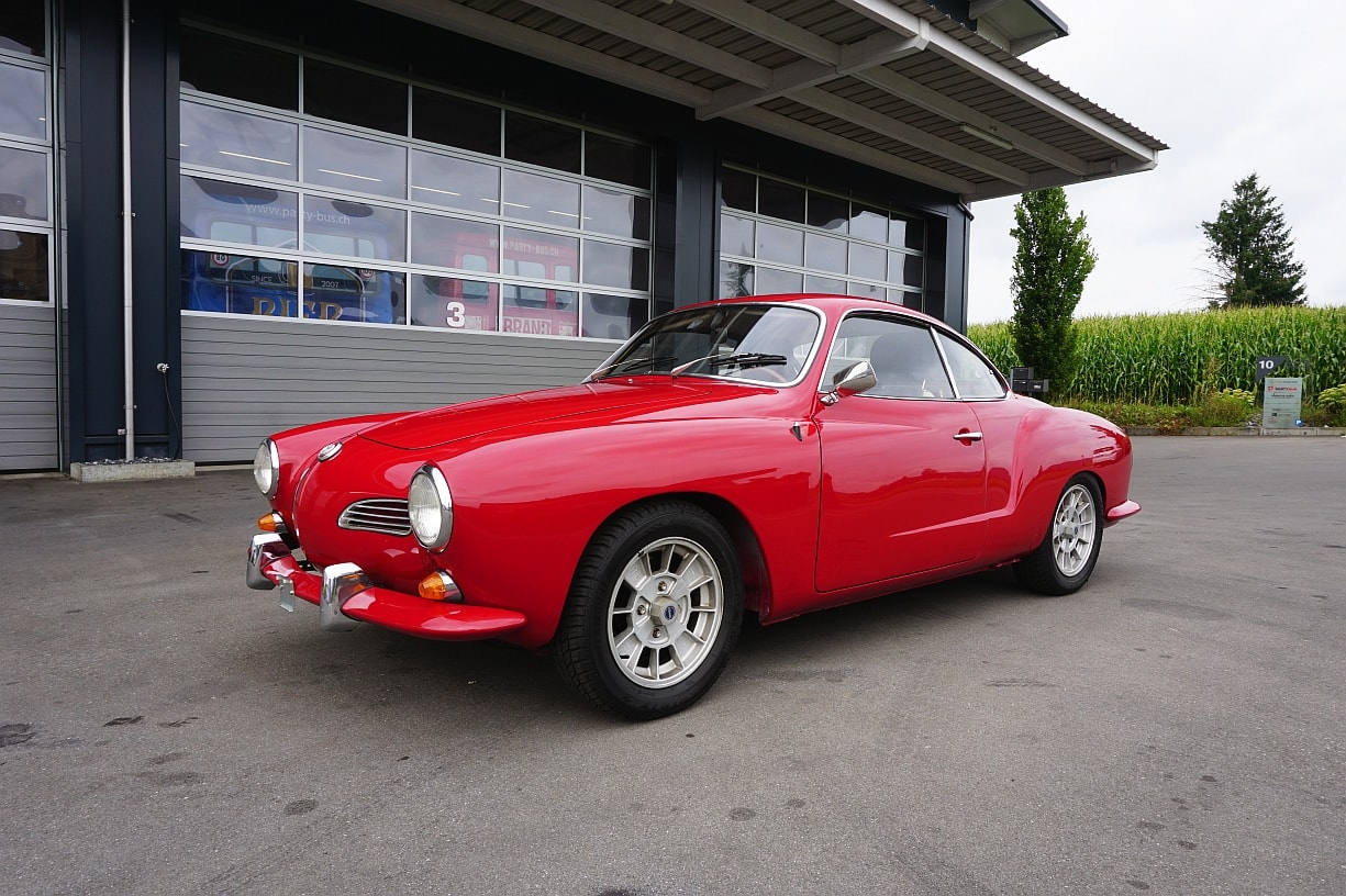 VW KARMANN-GHIA-showroom-element-1