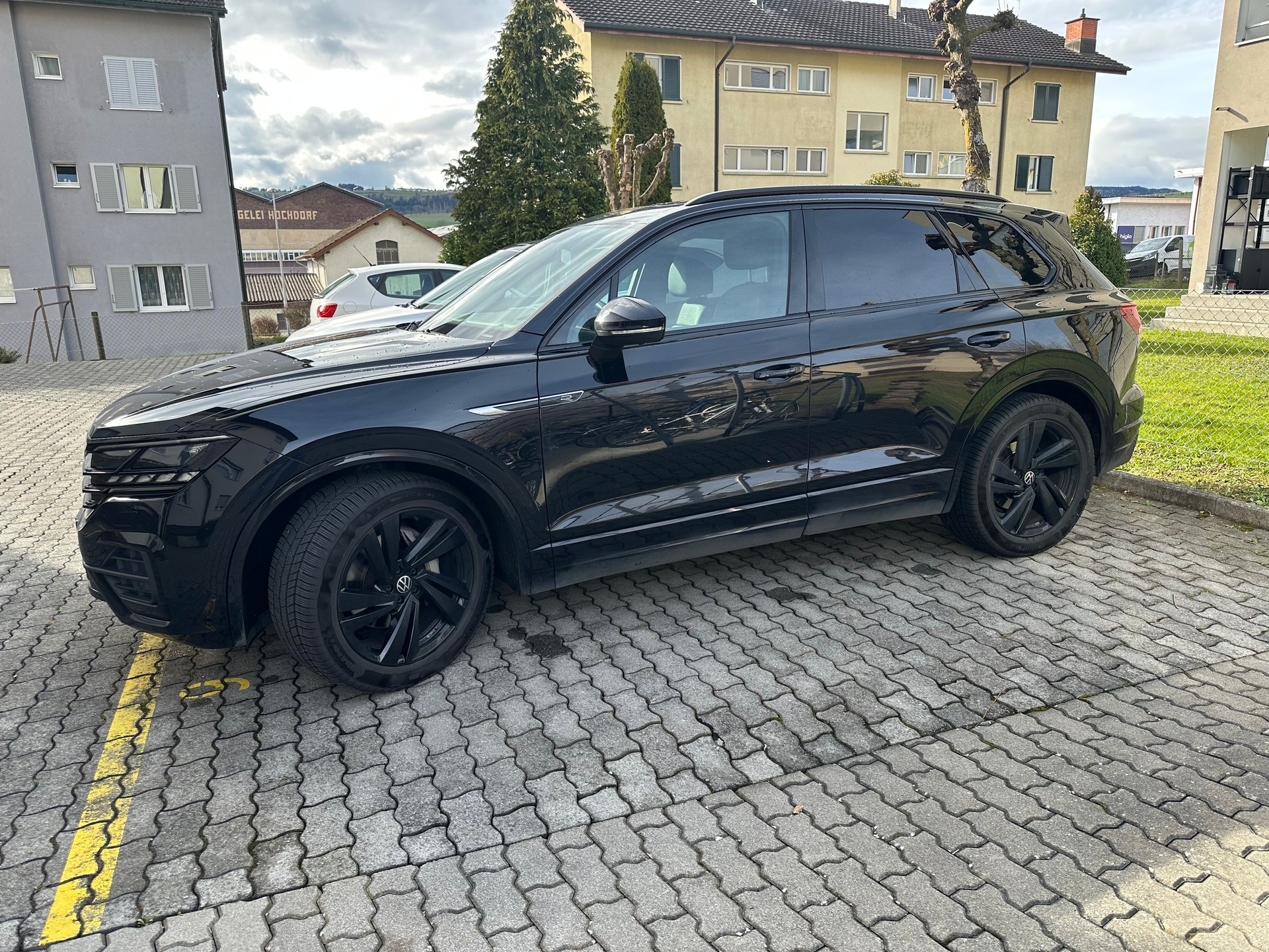 VW VW Touareg 3.0 R-L DT TDI A8-image-1