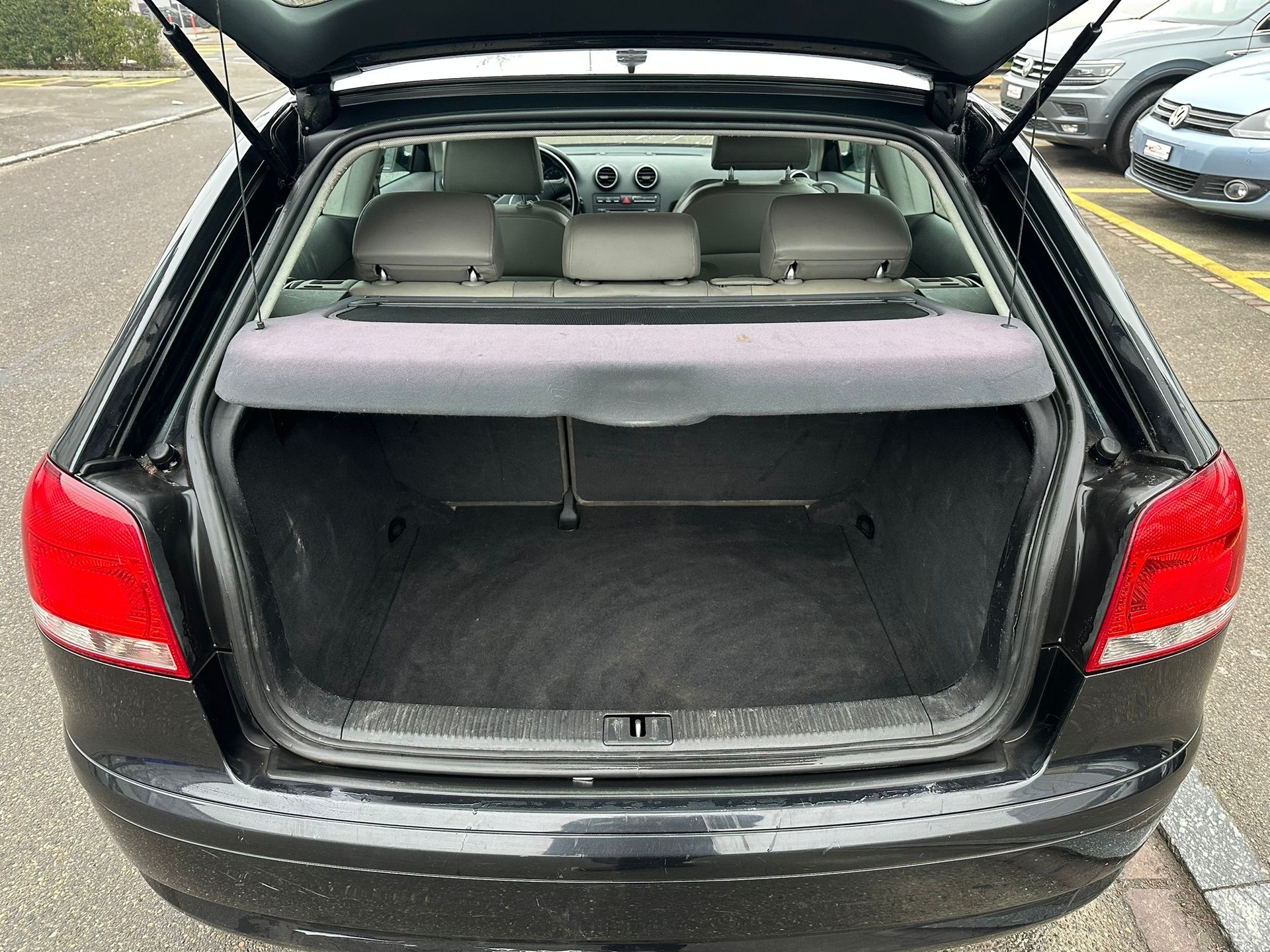 AUDI A3 2.0 FSI Ambition-image-12